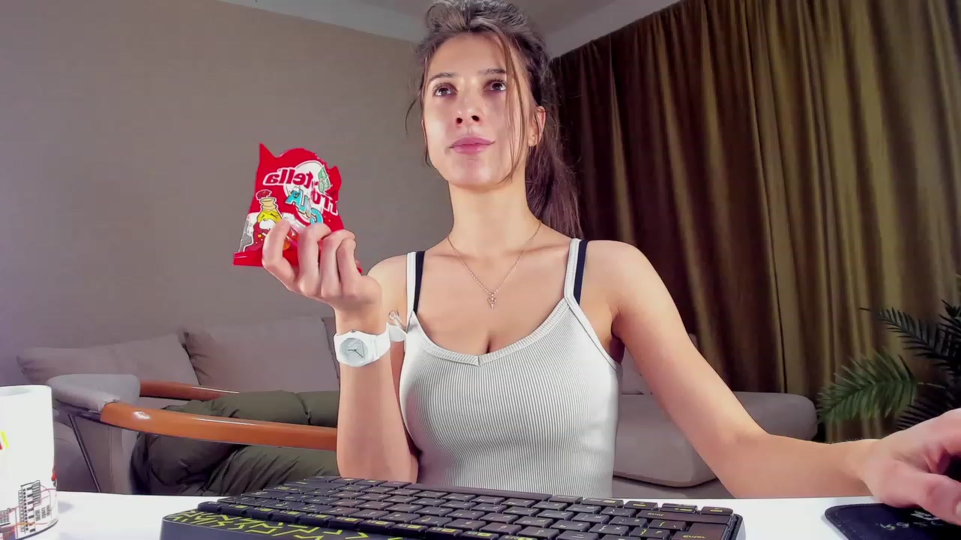Gallery image thumbnail from A__N__A's myfreecams stream on, 01/29/2023, 15:58 image 20 of 20