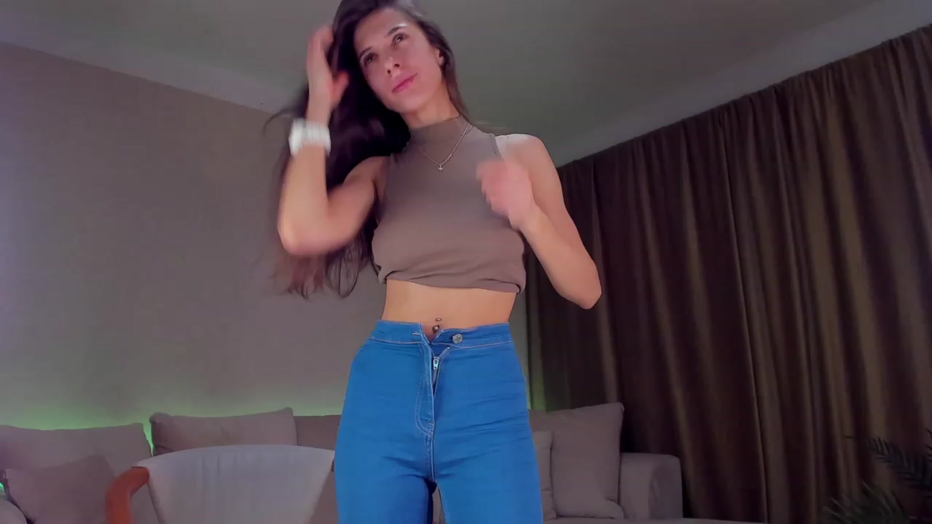 Gallery image thumbnail from A__N__A's myfreecams stream on, 01/31/2023, 15:39 image 18 of 20