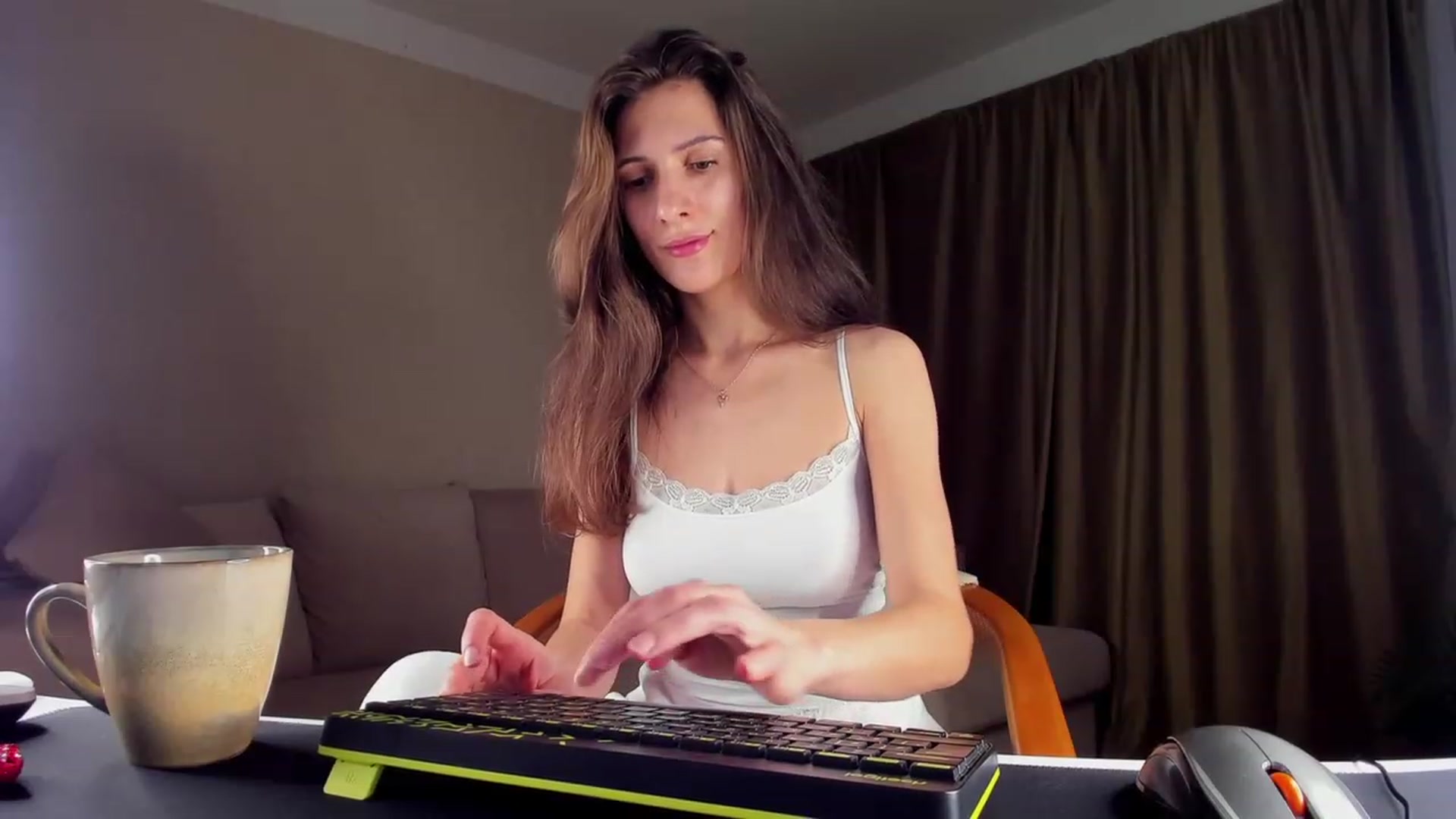 Gallery image thumbnail from A__N__A's myfreecams stream on, 02/05/2023, 18:08 image 9 of 20