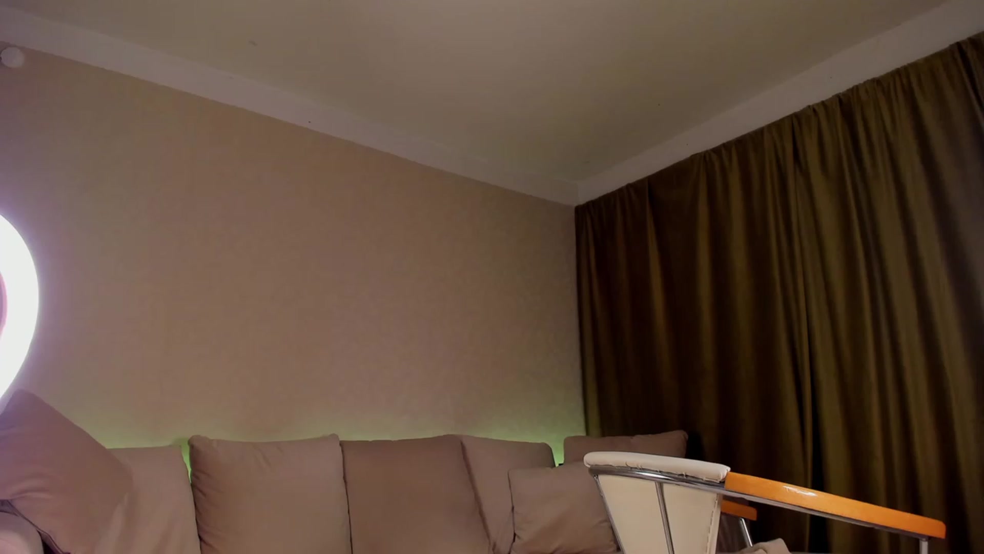 Gallery image thumbnail from A__N__A's myfreecams stream on, 02/05/2023, 18:57 image 18 of 20