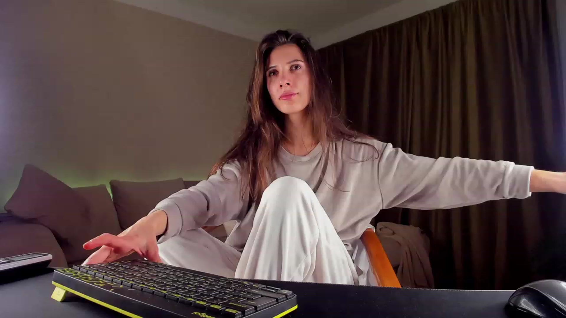 Gallery image thumbnail from A__N__A's myfreecams stream on, 02/05/2023, 21:36 image 1 of 20