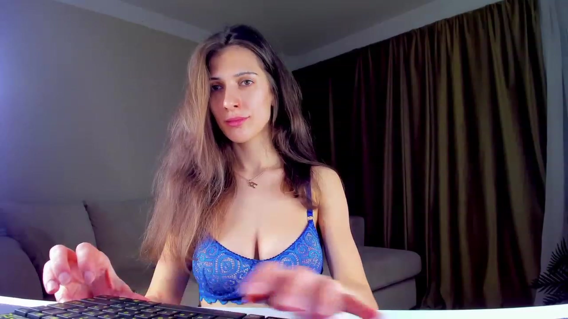 Gallery image thumbnail from A__N__A's myfreecams stream on, 02/15/2023, 15:23 image 18 of 20