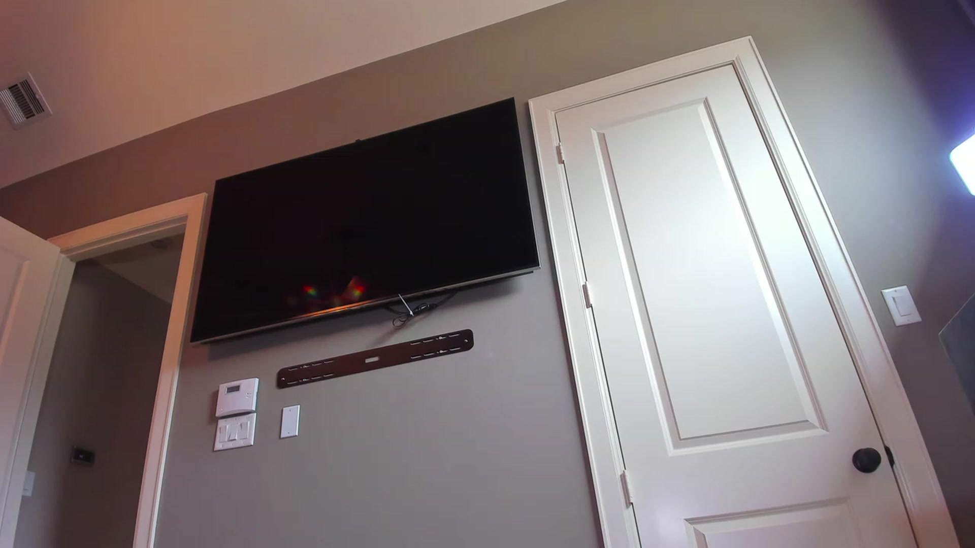 Gallery image thumbnail from A__N__A's myfreecams stream on, 04/26/2023, 18:04 image 10 of 20