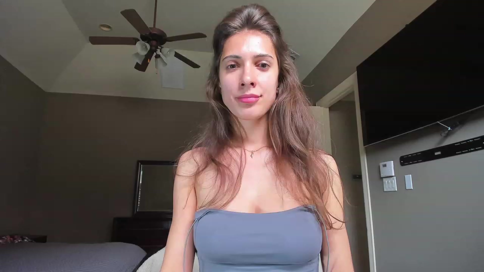 Gallery image thumbnail from A__N__A's myfreecams stream on, 04/26/2023, 18:04 image 6 of 20