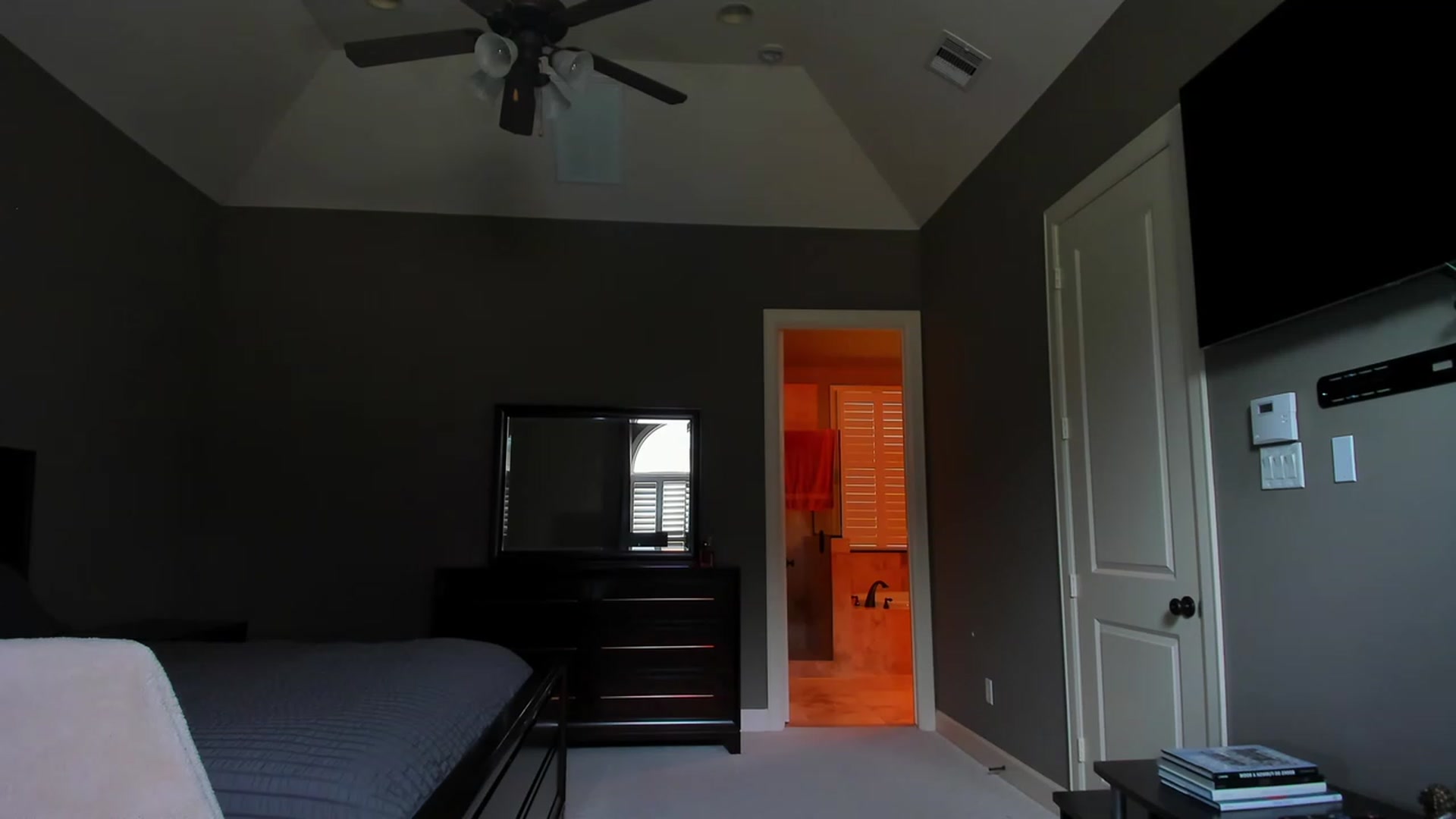 Gallery image thumbnail from A__N__A's myfreecams stream on, 04/26/2023, 19:48 image 13 of 20