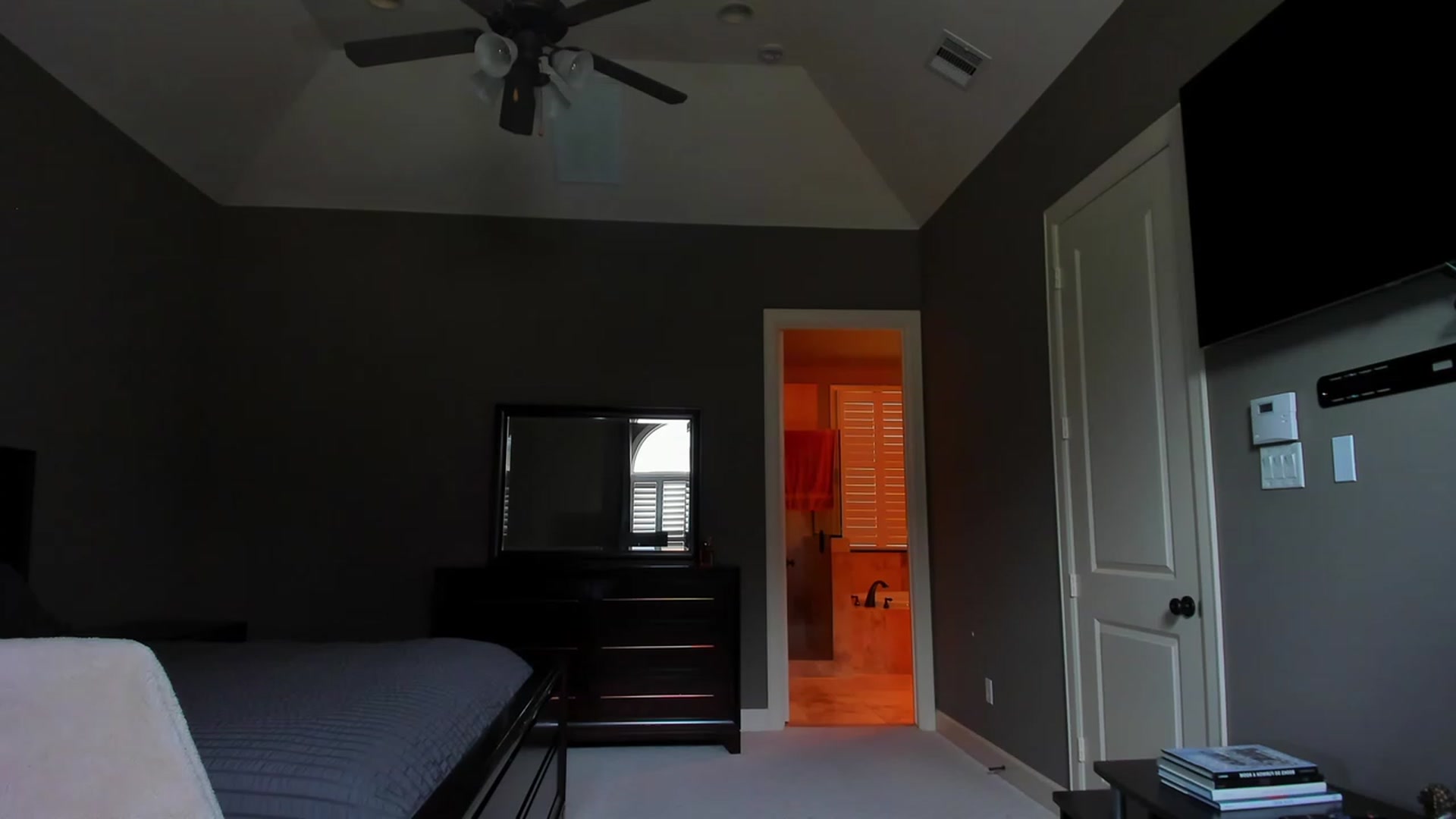 Gallery image thumbnail from A__N__A's myfreecams stream on, 04/26/2023, 19:48 image 14 of 20