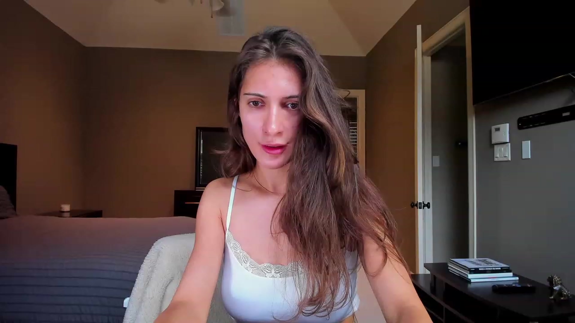 Gallery image thumbnail from A__N__A's myfreecams stream on, 04/27/2023, 15:05 image 8 of 20