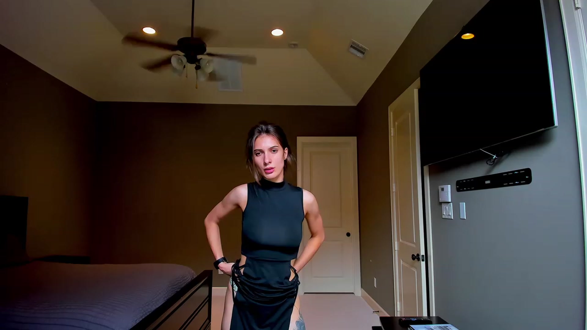 Gallery image thumbnail from A__N__A's myfreecams stream on, 05/09/2023, 20:15 image 18 of 20