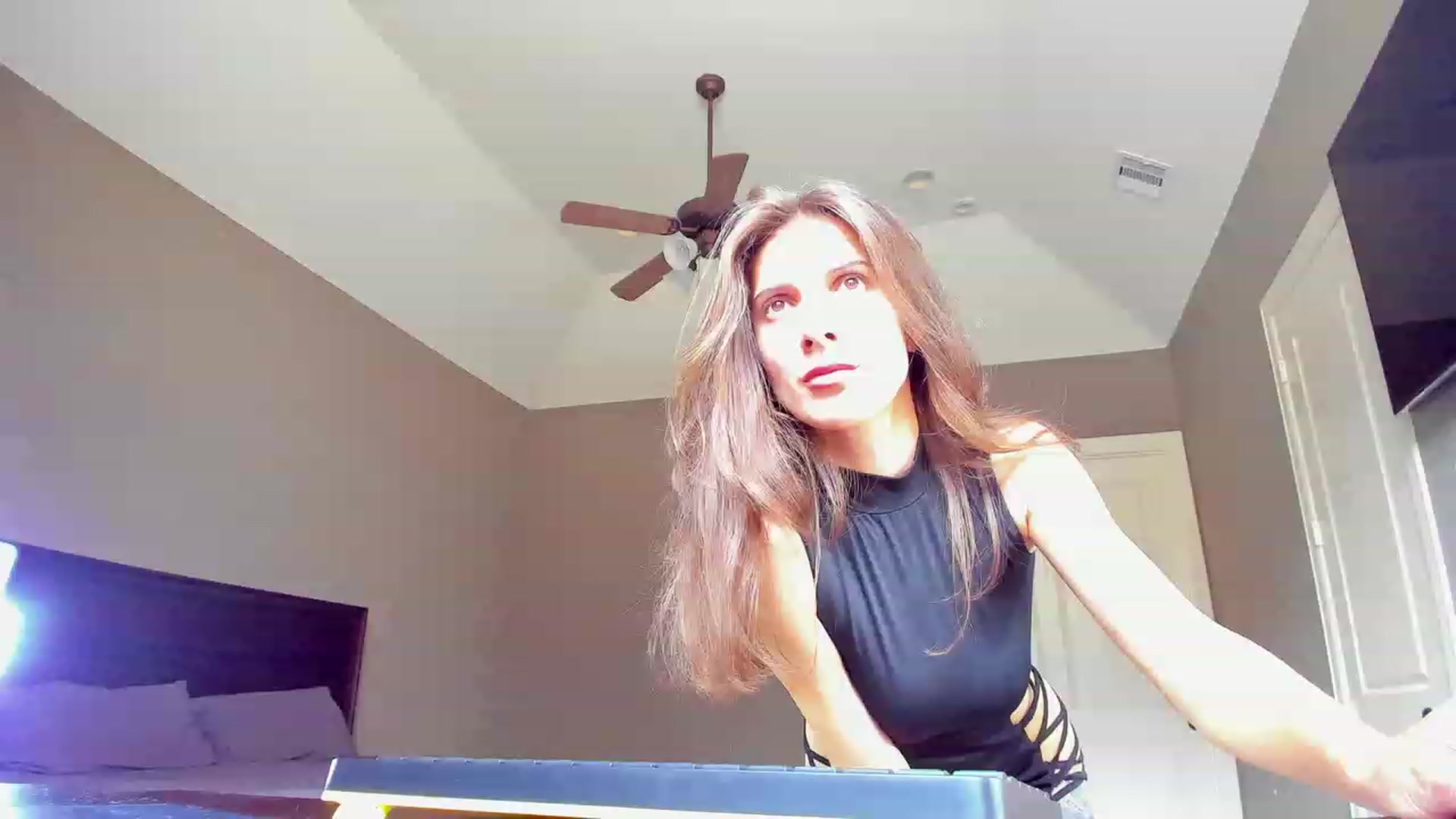 Gallery image thumbnail from A__N__A's myfreecams stream on, 05/09/2023, 20:15 image 14 of 20
