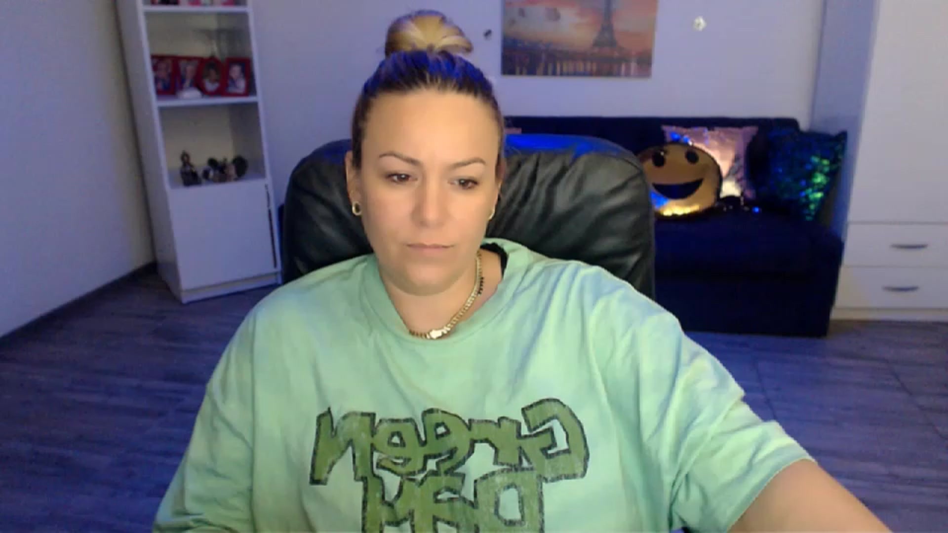 Gallery image thumbnail from A_baby_Boo's myfreecams stream on, 11/15/2022, 01:07 image 8 of 20