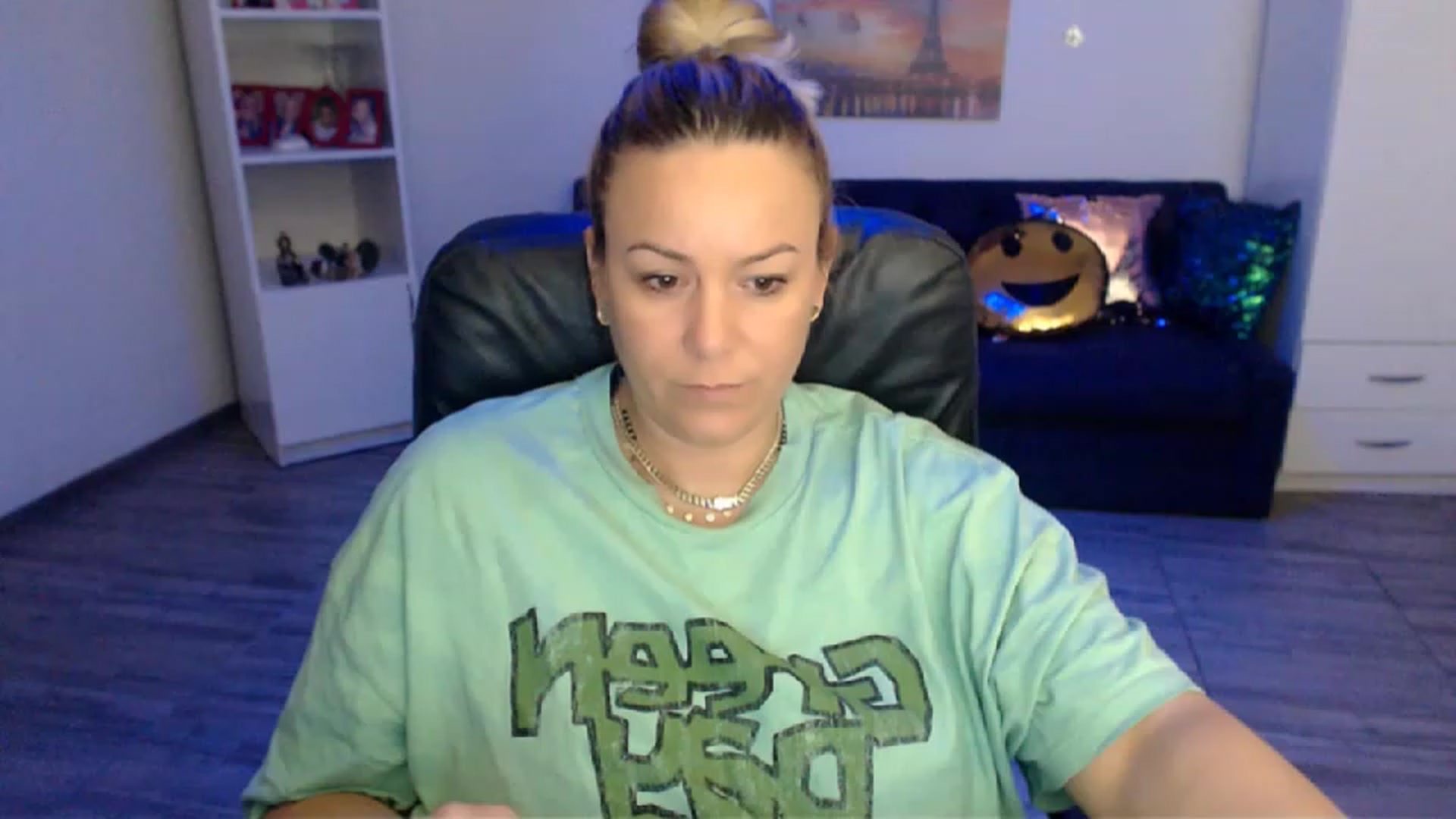 Gallery image thumbnail from A_baby_Boo's myfreecams stream on, 11/15/2022, 01:07 image 11 of 20