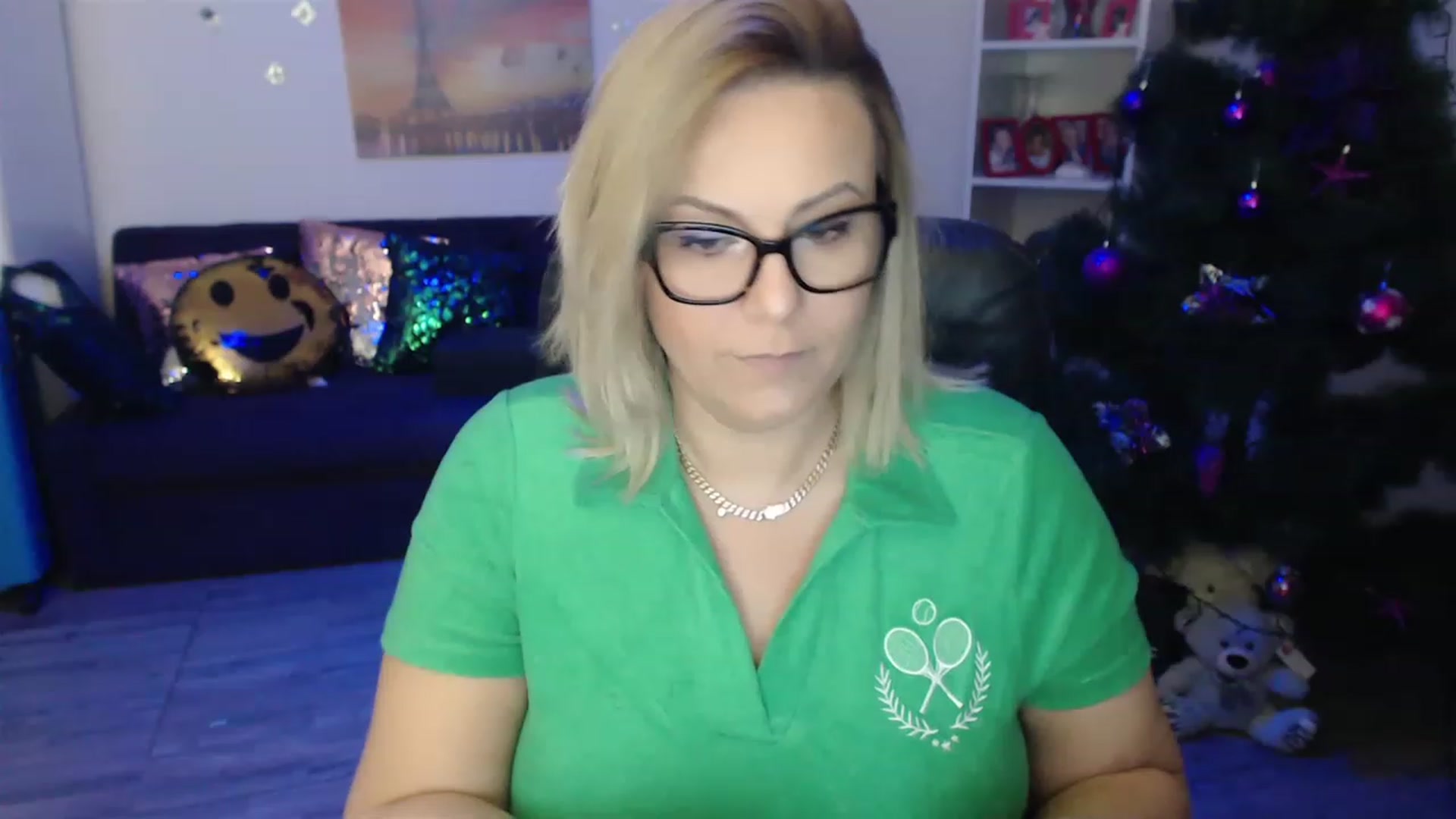 Gallery image thumbnail from A_baby_Boo's myfreecams stream on, 12/21/2022, 19:28 image 2 of 20