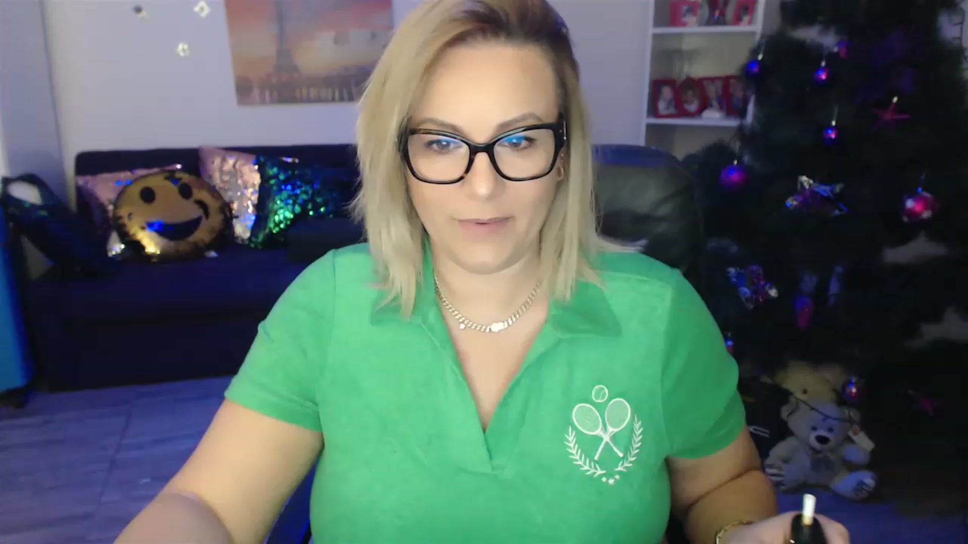 Gallery image thumbnail from A_baby_Boo's myfreecams stream on, 12/21/2022, 19:28 image 1 of 20