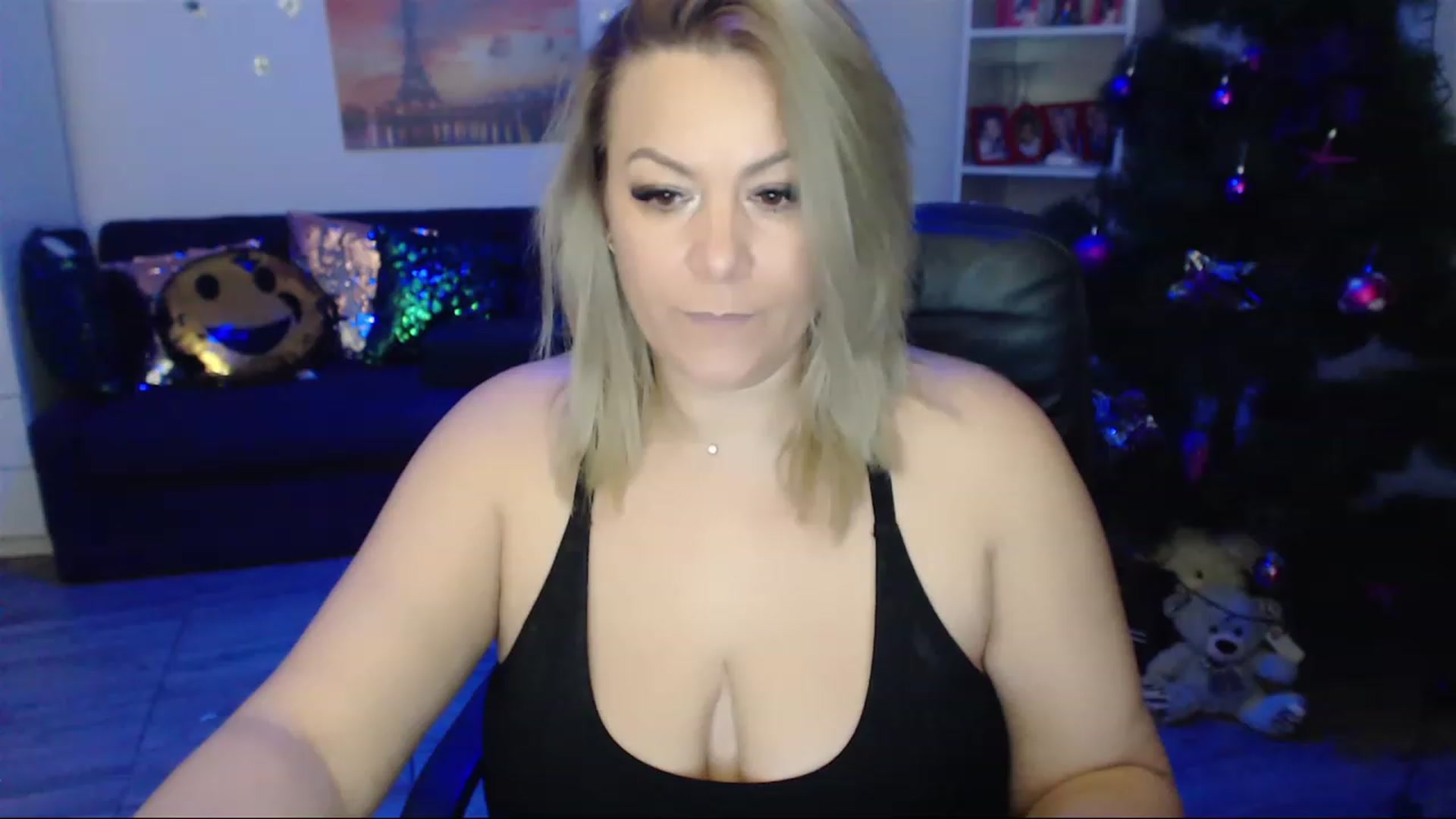 Gallery image thumbnail from A_baby_Boo's myfreecams stream on, 01/02/2023, 15:29 image 19 of 20