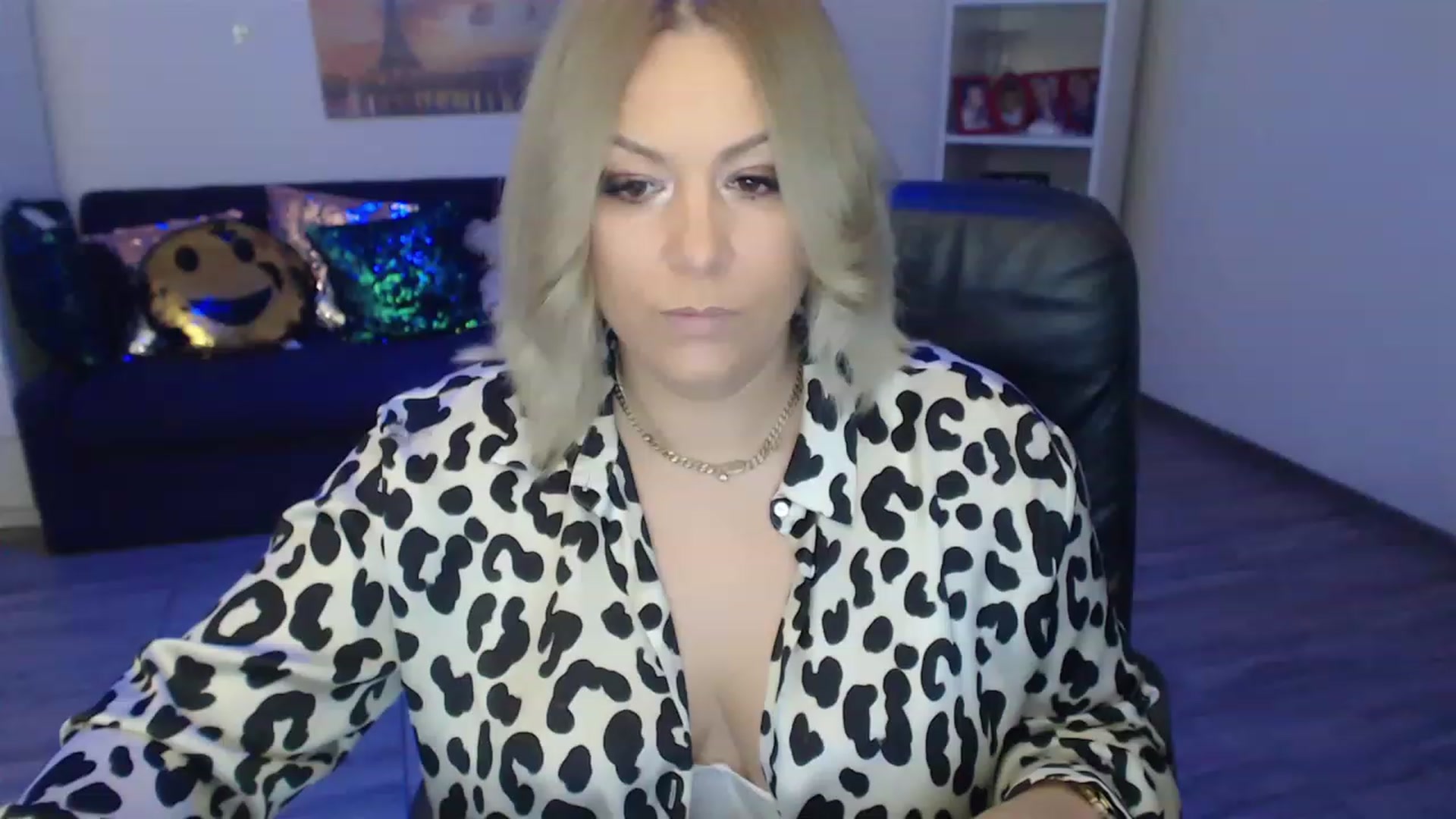 Gallery image thumbnail from A_baby_Boo's myfreecams stream on, 01/15/2023, 17:01 image 16 of 20