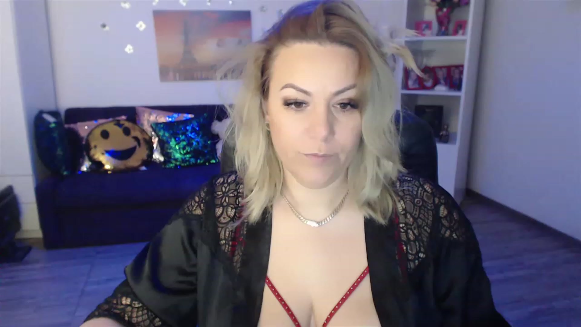 Gallery image thumbnail from A_baby_Boo's myfreecams stream on, 01/19/2023, 21:17 image 8 of 20