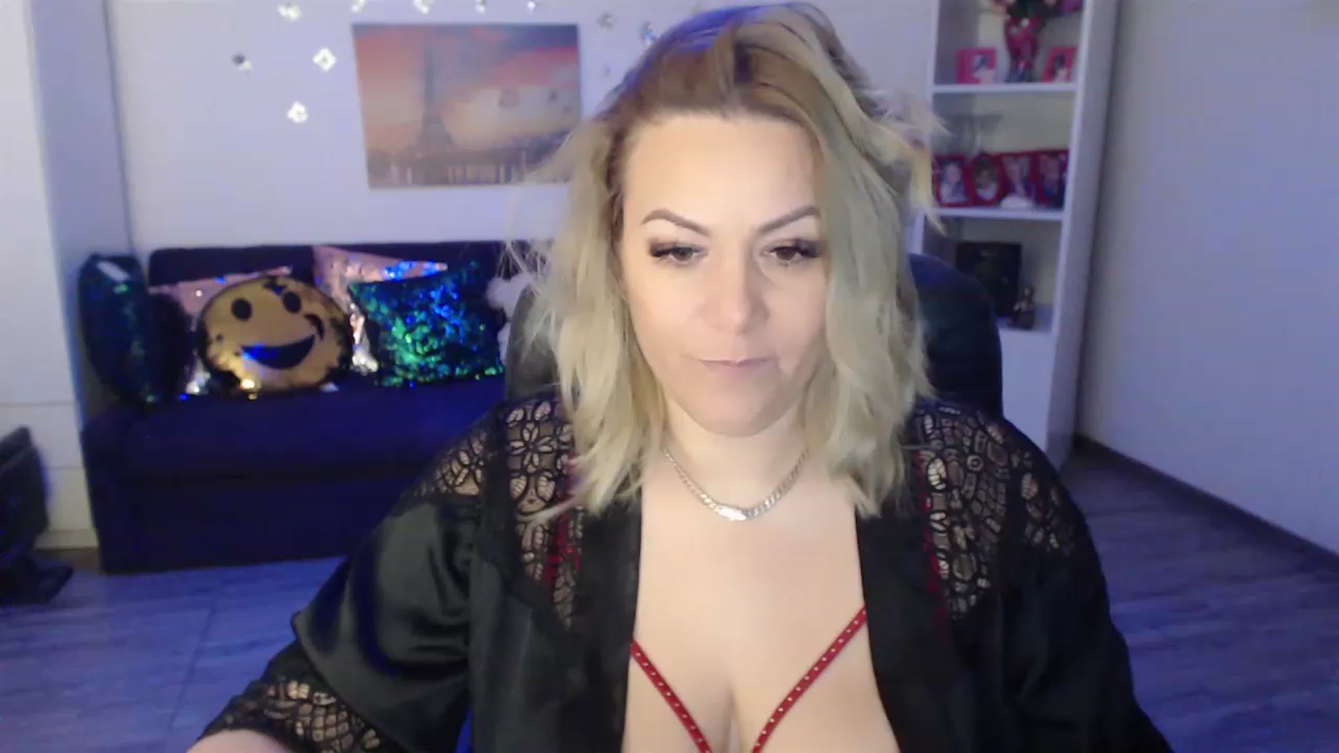 Gallery image thumbnail from A_baby_Boo's myfreecams stream on, 01/19/2023, 21:17 image 10 of 20