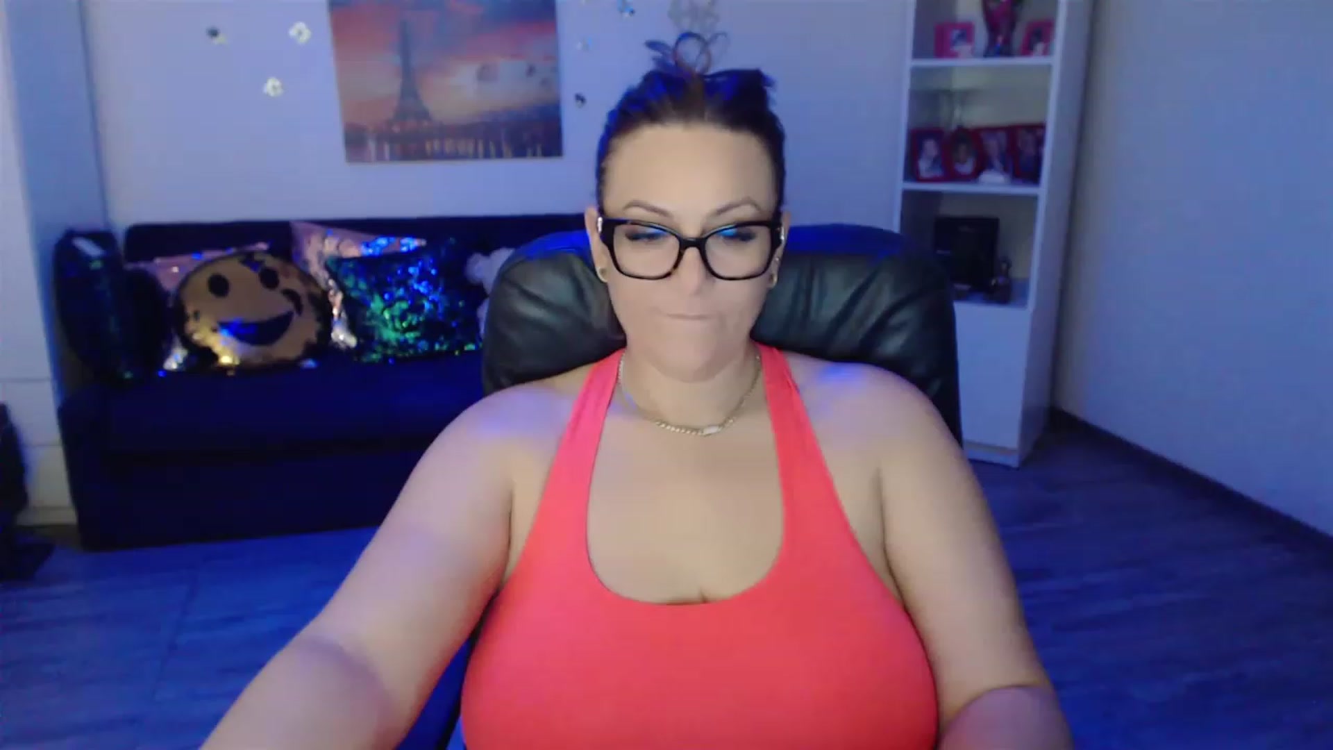 Gallery image thumbnail from A_baby_Boo's myfreecams stream on, 01/21/2023, 11:25 image 4 of 20