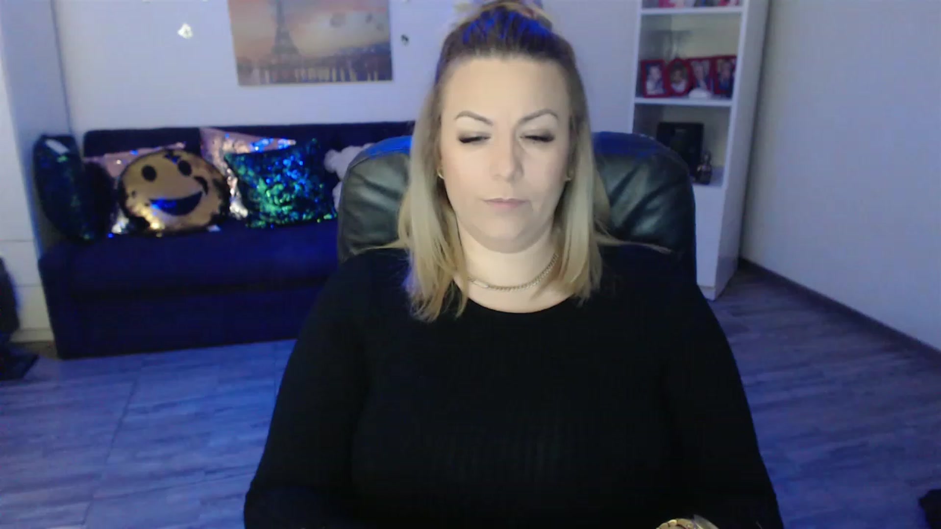 Gallery image thumbnail from A_baby_Boo's myfreecams stream on, 01/21/2023, 21:04 image 18 of 20