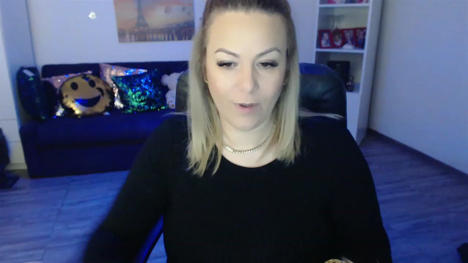 Gallery image thumbnail from A_baby_Boo's myfreecams stream on, 01/21/2023, 21:04 image 11 of 20