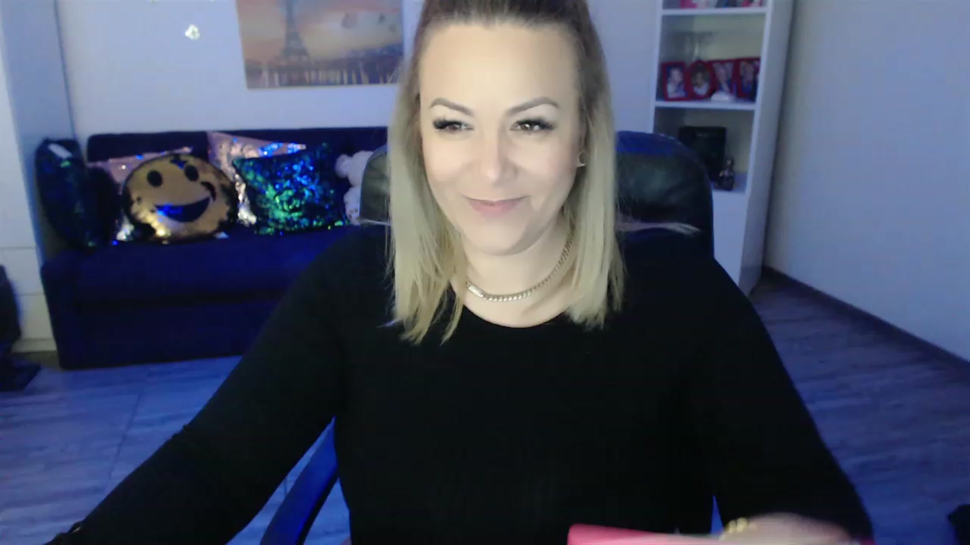 Gallery image thumbnail from A_baby_Boo's myfreecams stream on, 01/21/2023, 21:04 image 2 of 20