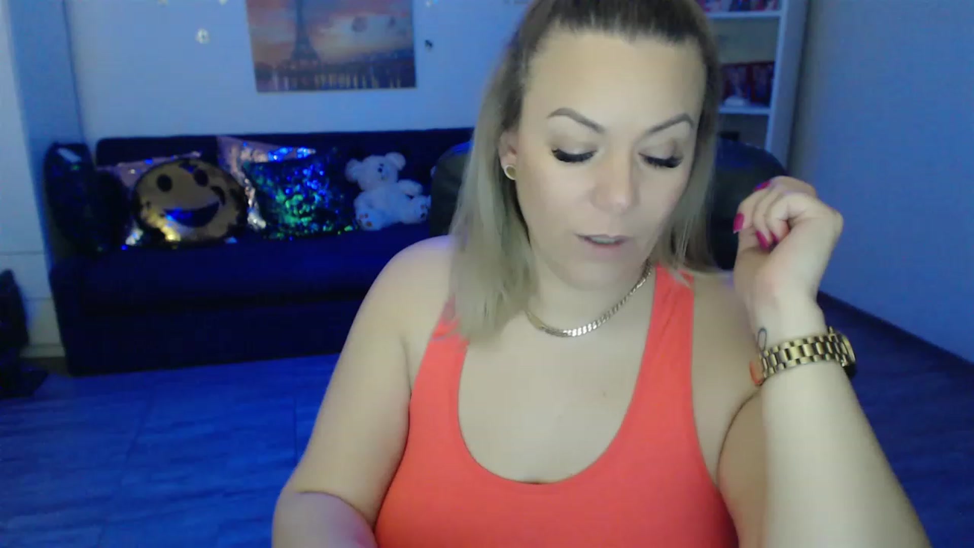 Gallery image thumbnail from A_baby_Boo's myfreecams stream on, 01/22/2023, 24:10 image 15 of 20