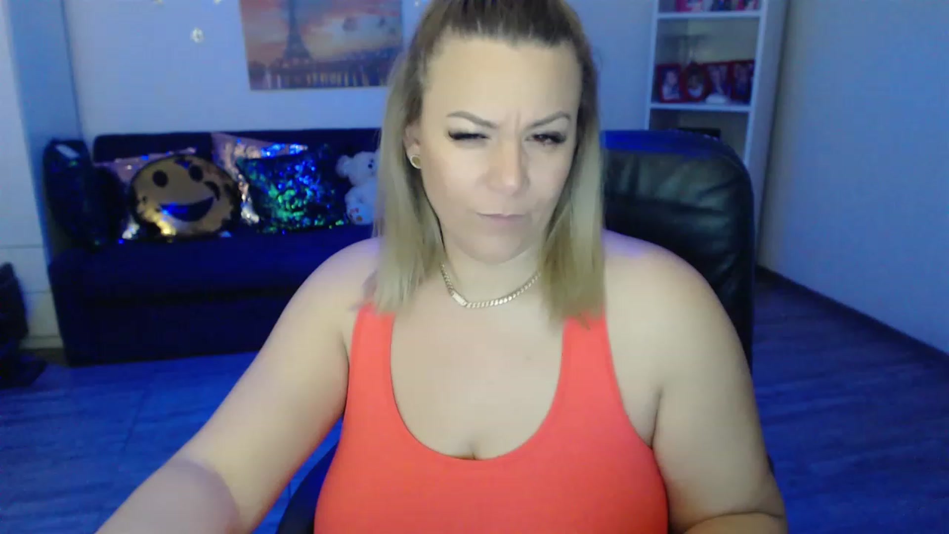 Gallery image thumbnail from A_baby_Boo's myfreecams stream on, 01/22/2023, 24:10 image 12 of 20