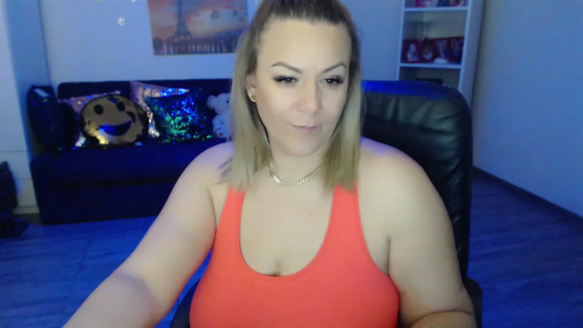 Gallery image thumbnail from A_baby_Boo's myfreecams stream on, 01/22/2023, 24:10 image 10 of 20