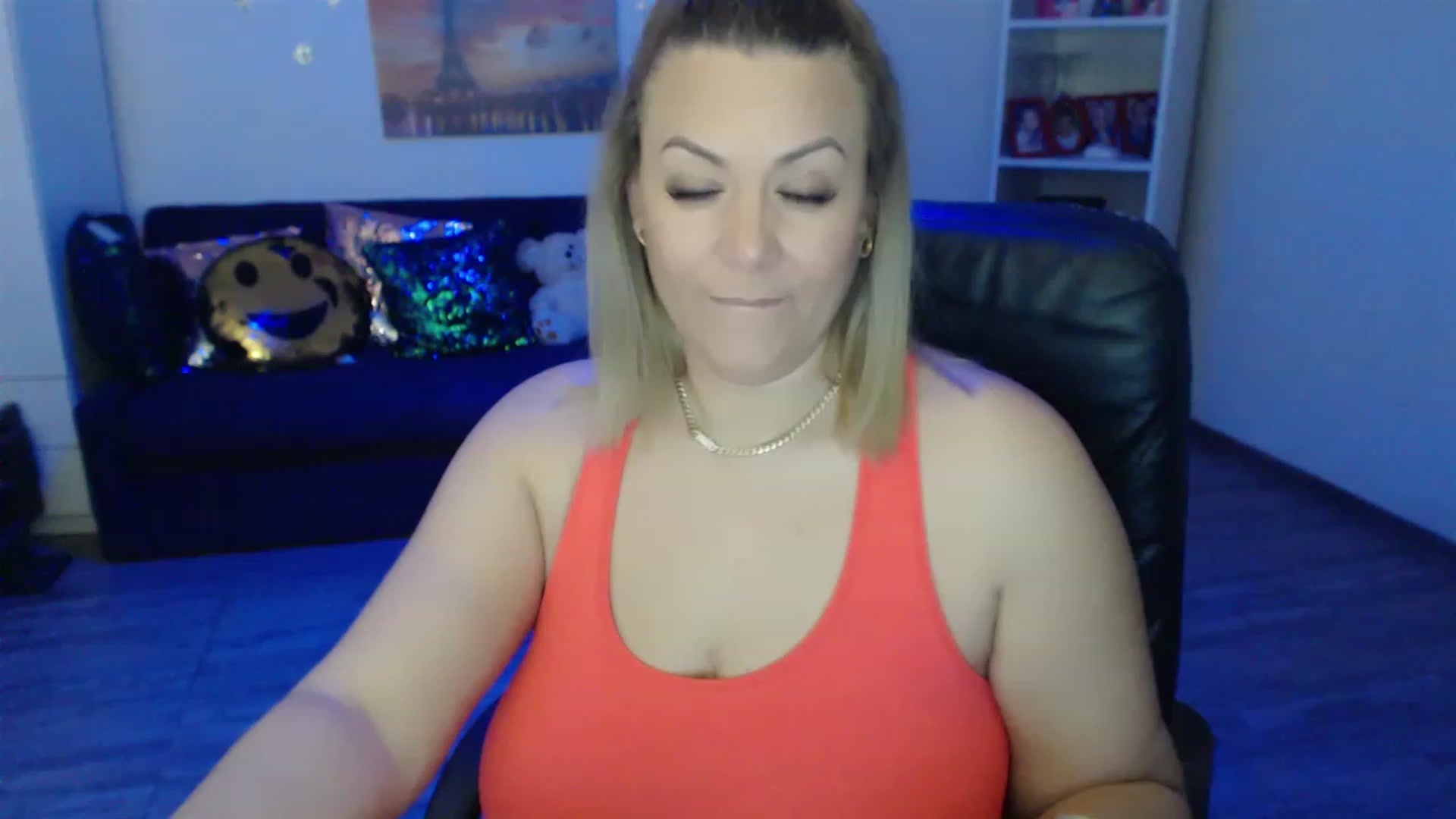Gallery image thumbnail from A_baby_Boo's myfreecams stream on, 01/22/2023, 24:10 image 2 of 20