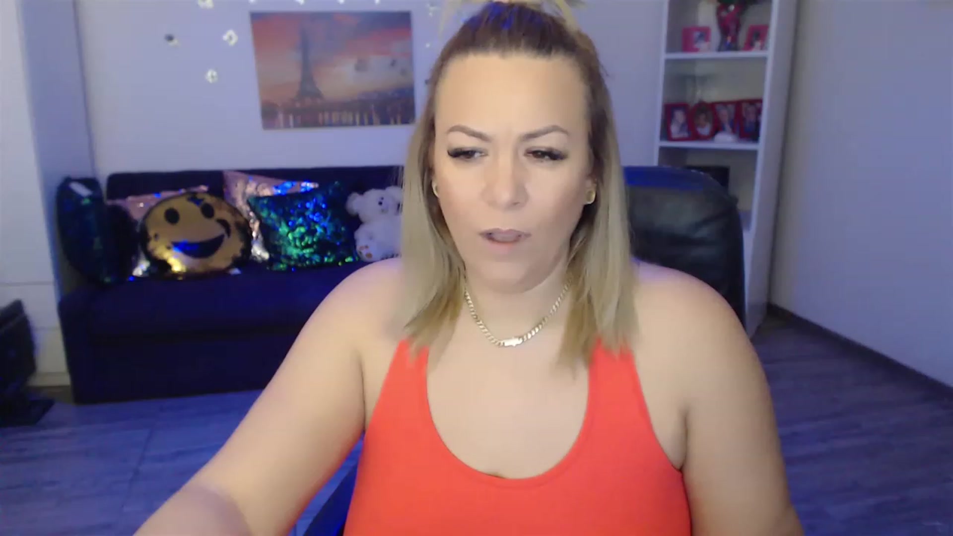 Gallery image thumbnail from A_baby_Boo's myfreecams stream on, 01/22/2023, 12:36 image 19 of 20