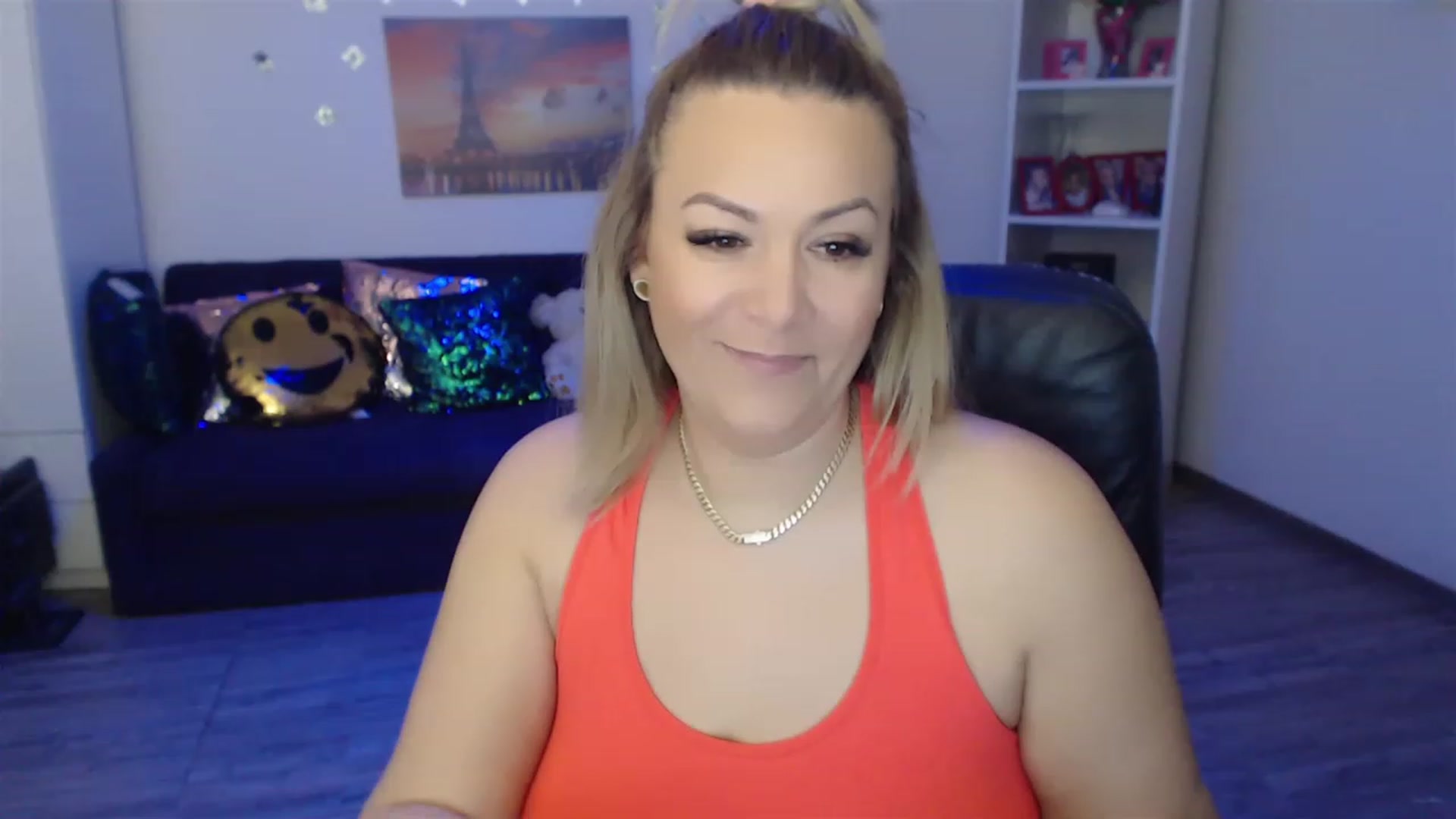 Gallery image thumbnail from A_baby_Boo's myfreecams stream on, 01/22/2023, 12:36 image 3 of 20