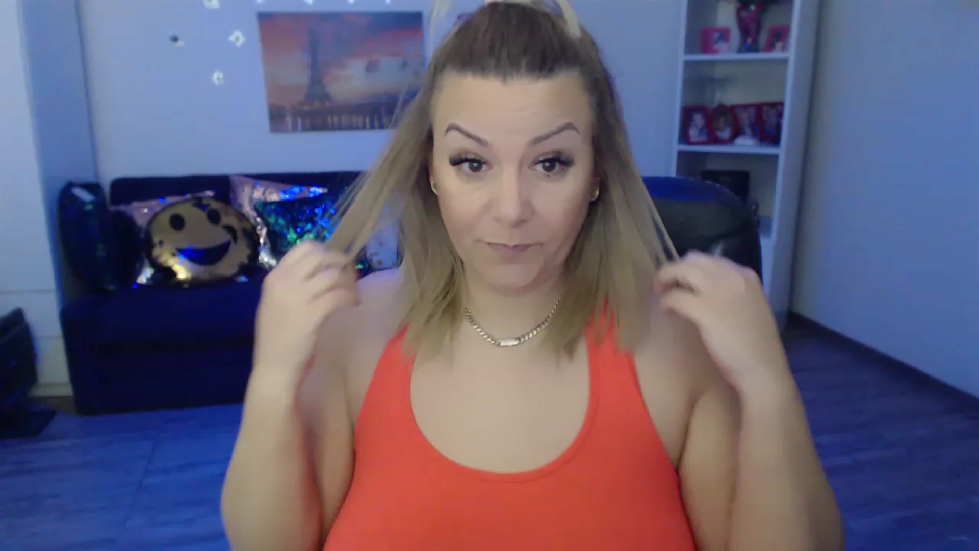 Gallery image thumbnail from A_baby_Boo's myfreecams stream on, 01/22/2023, 12:36 image 6 of 20