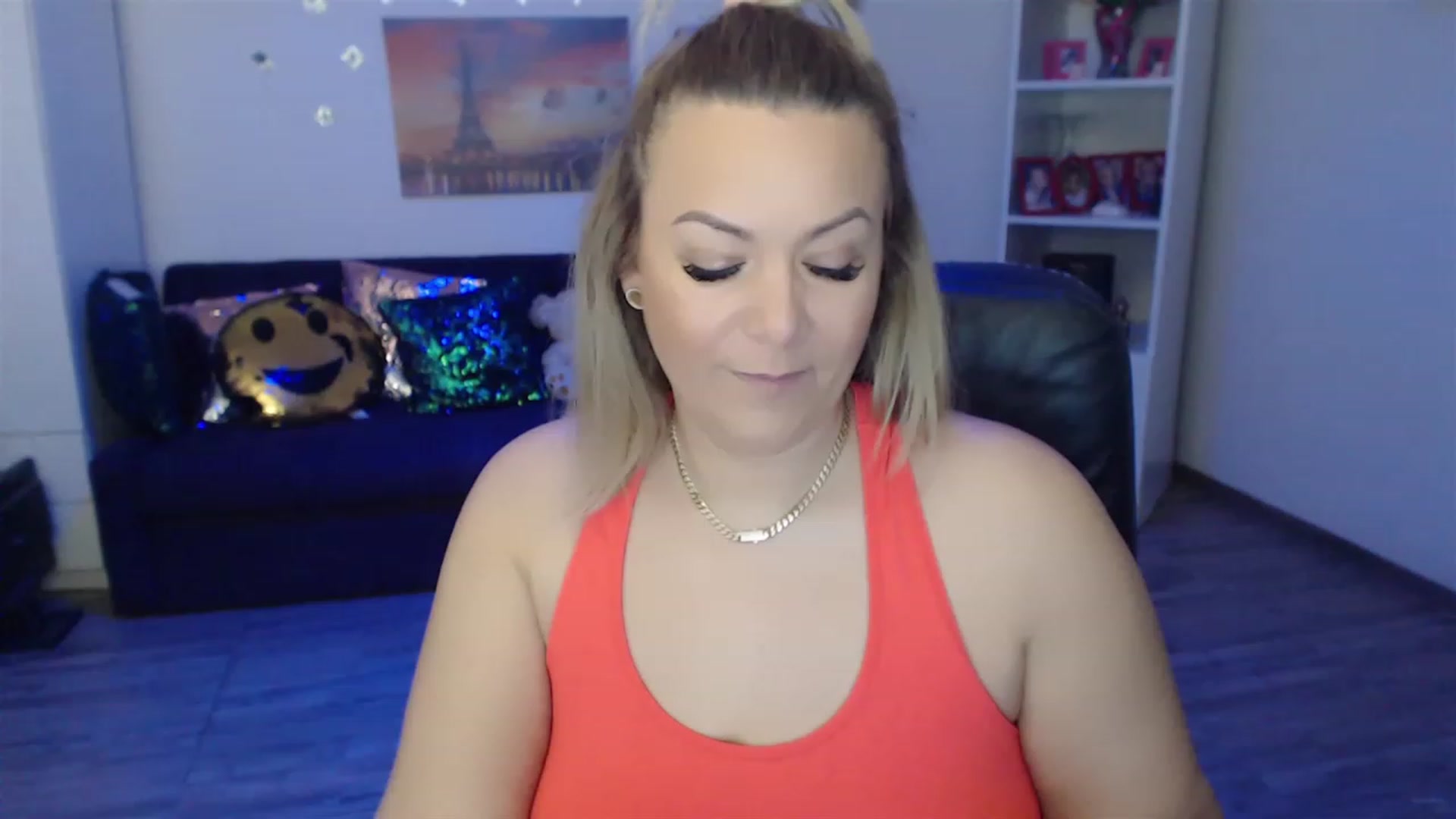 Gallery image thumbnail from A_baby_Boo's myfreecams stream on, 01/22/2023, 12:36 image 2 of 20