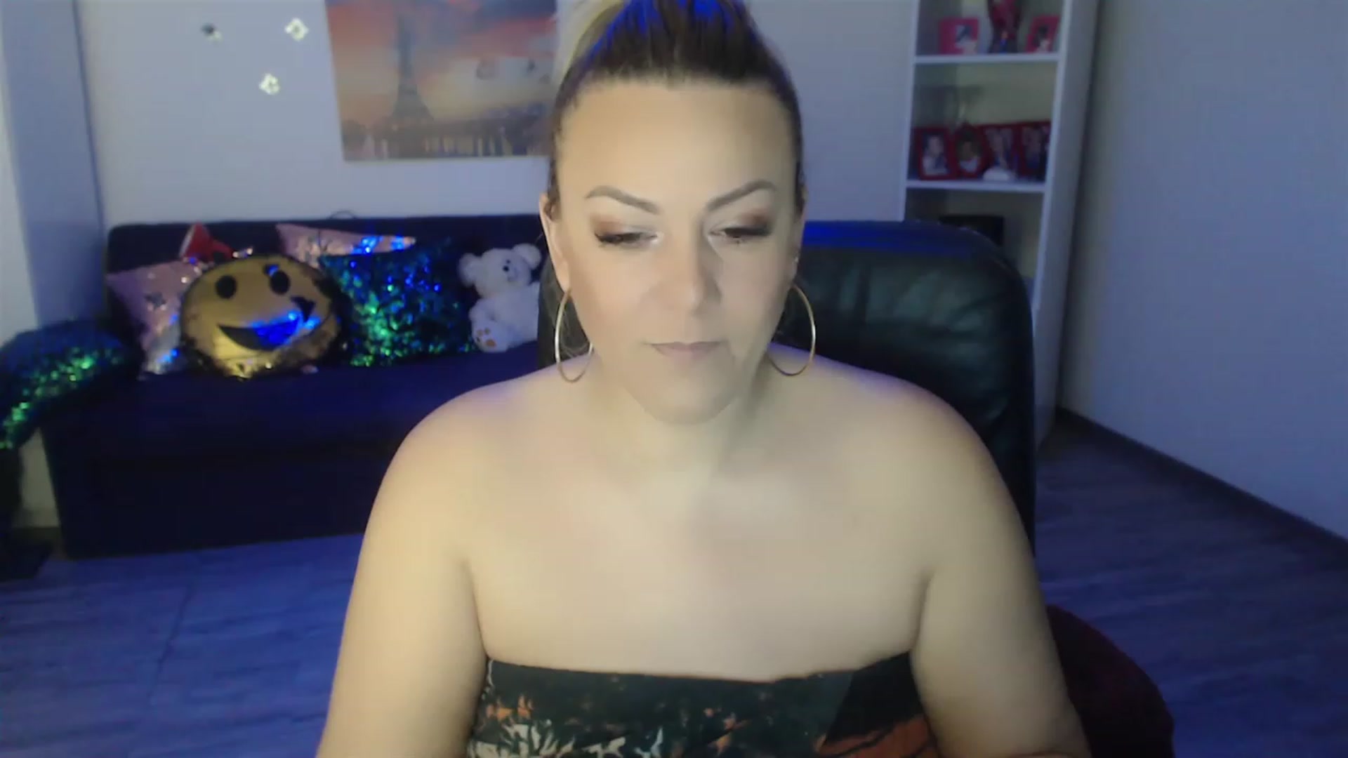 Gallery image thumbnail from A_baby_Boo's myfreecams stream on, 01/25/2023, 16:30 image 2 of 20
