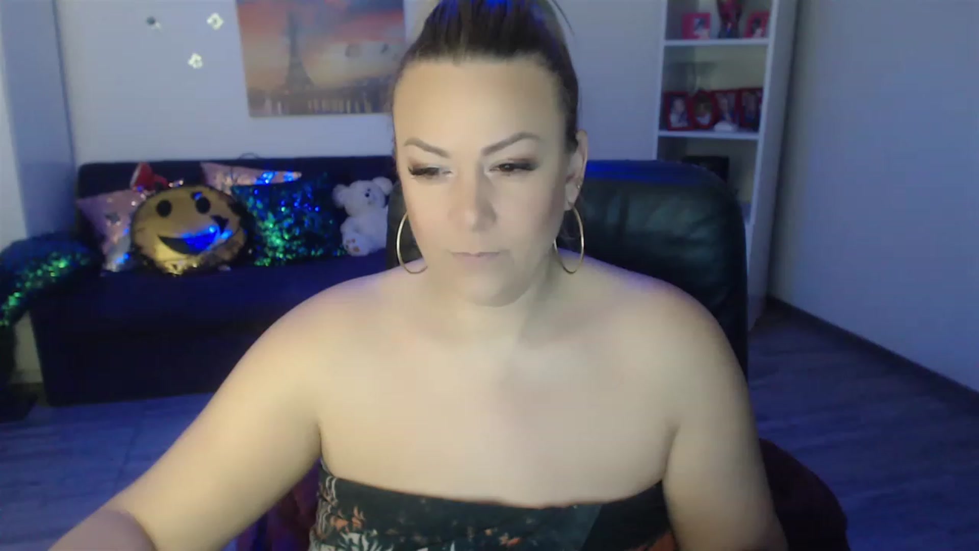 Gallery image thumbnail from A_baby_Boo's myfreecams stream on, 01/25/2023, 16:30 image 13 of 20