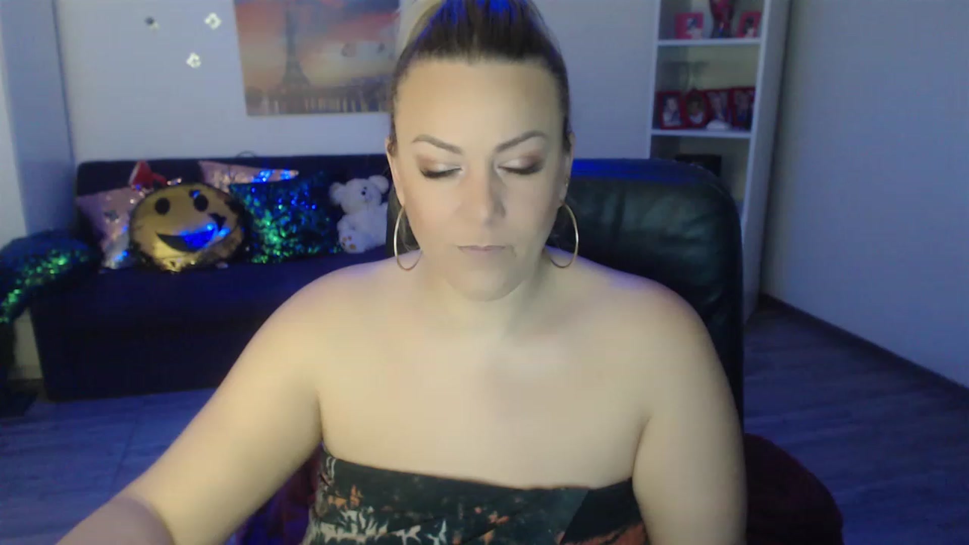 Gallery image thumbnail from A_baby_Boo's myfreecams stream on, 01/25/2023, 16:30 image 10 of 20