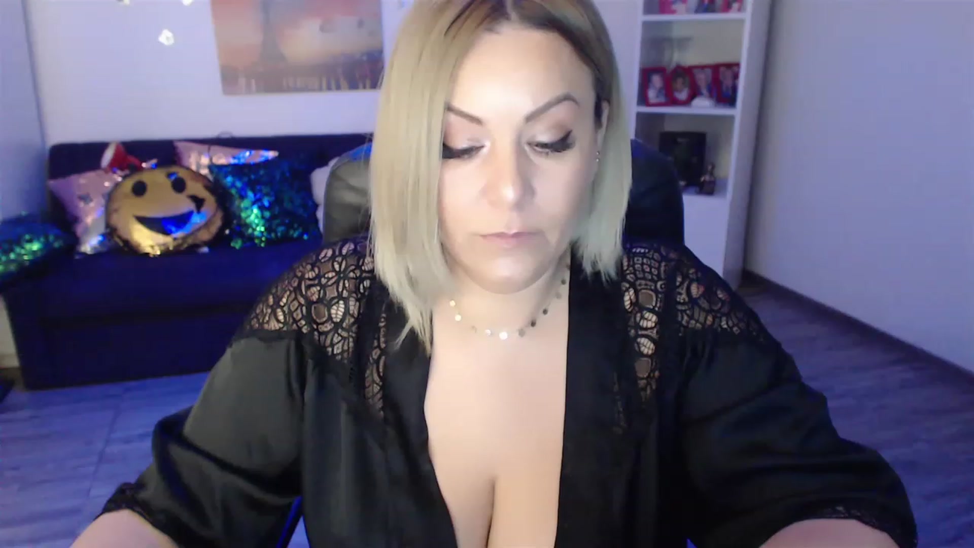 Gallery image thumbnail from A_baby_Boo's myfreecams stream on, 01/26/2023, 14:20 image 4 of 20