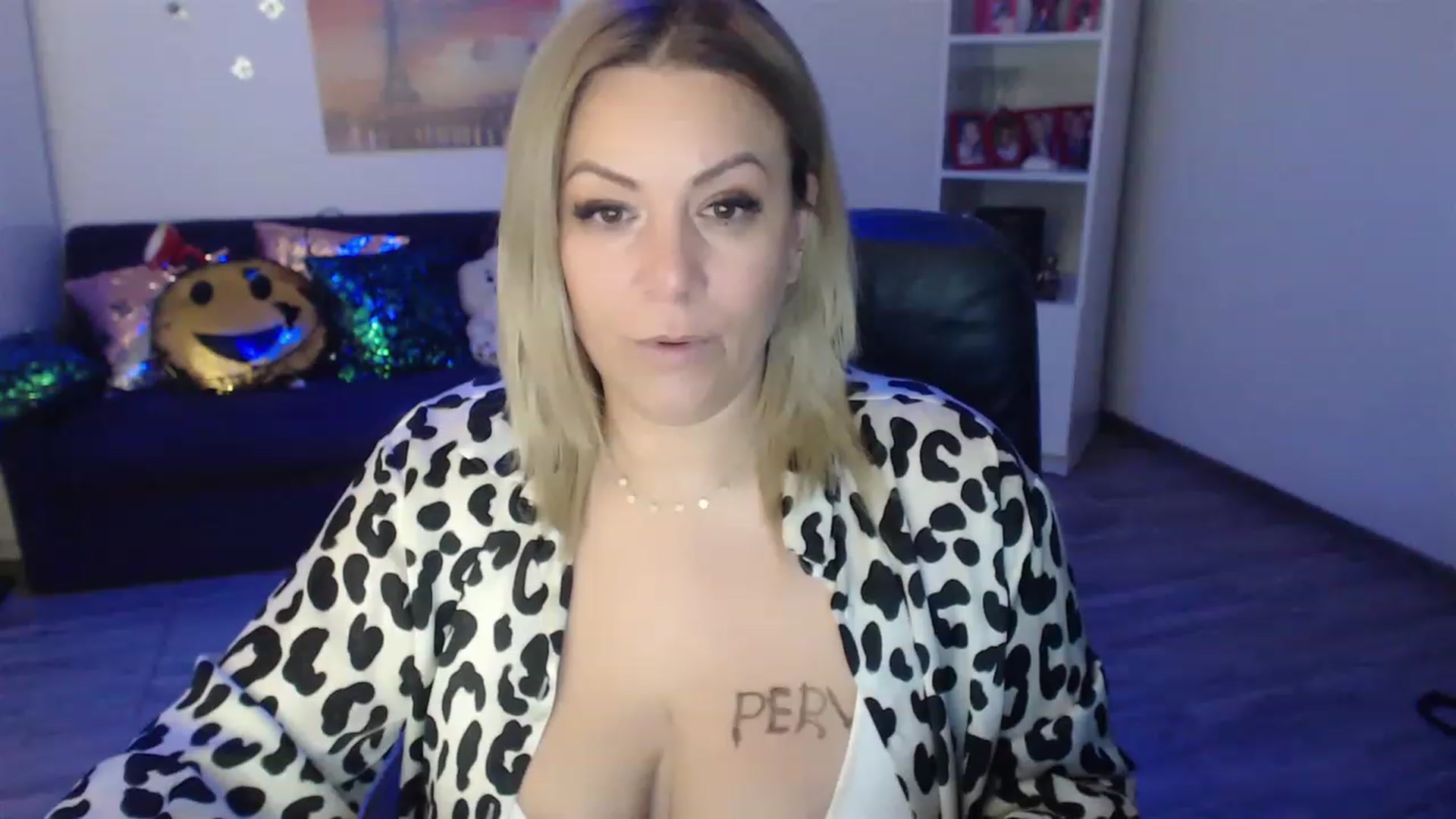 Gallery image thumbnail from A_baby_Boo's myfreecams stream on, 01/26/2023, 20:25 image 13 of 20