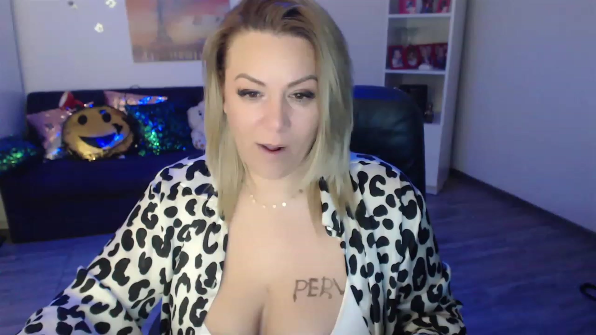 Gallery image thumbnail from A_baby_Boo's myfreecams stream on, 01/26/2023, 20:42 image 13 of 20
