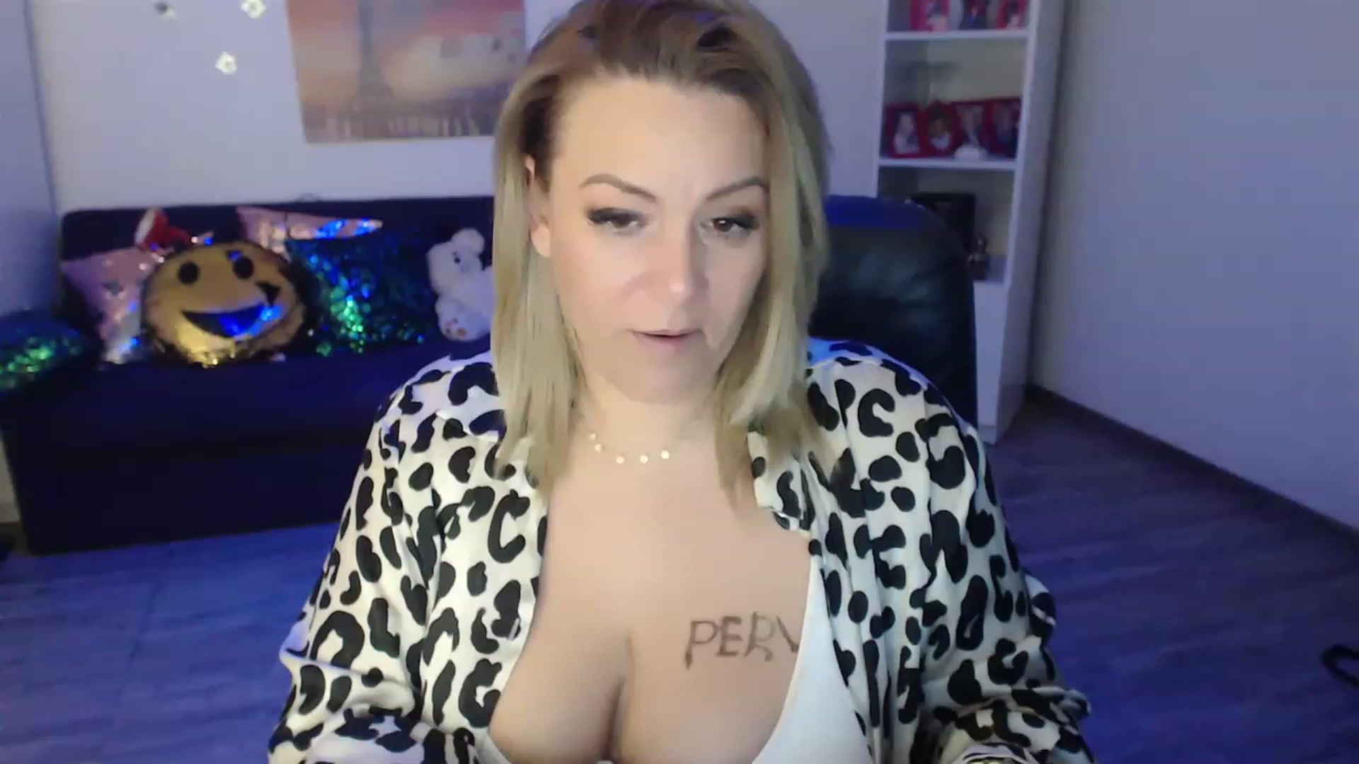 Gallery image thumbnail from A_baby_Boo's myfreecams stream on, 01/26/2023, 20:42 image 4 of 20