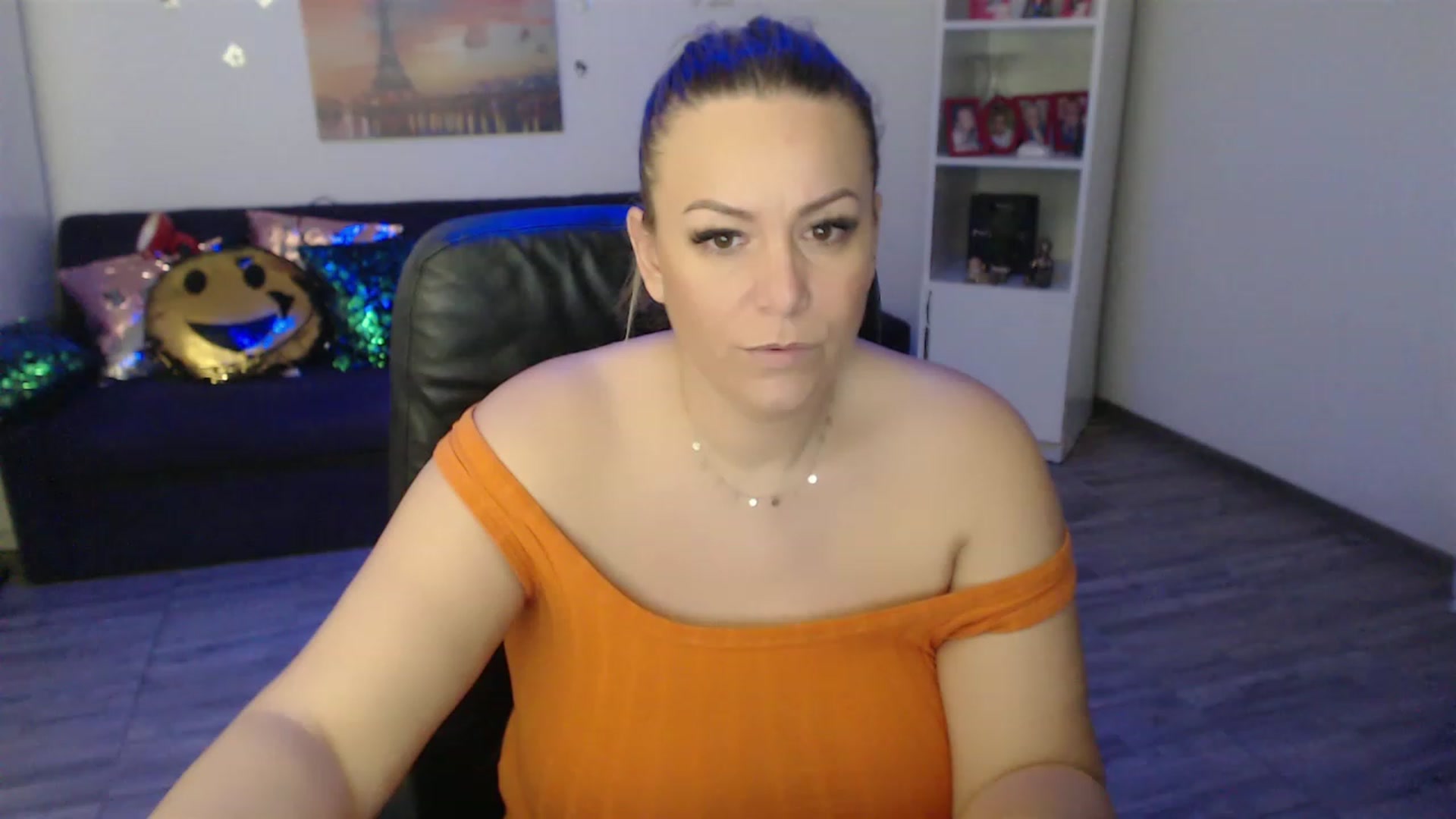 Gallery image thumbnail from A_baby_Boo's myfreecams stream on, 01/28/2023, 02:11 image 11 of 20