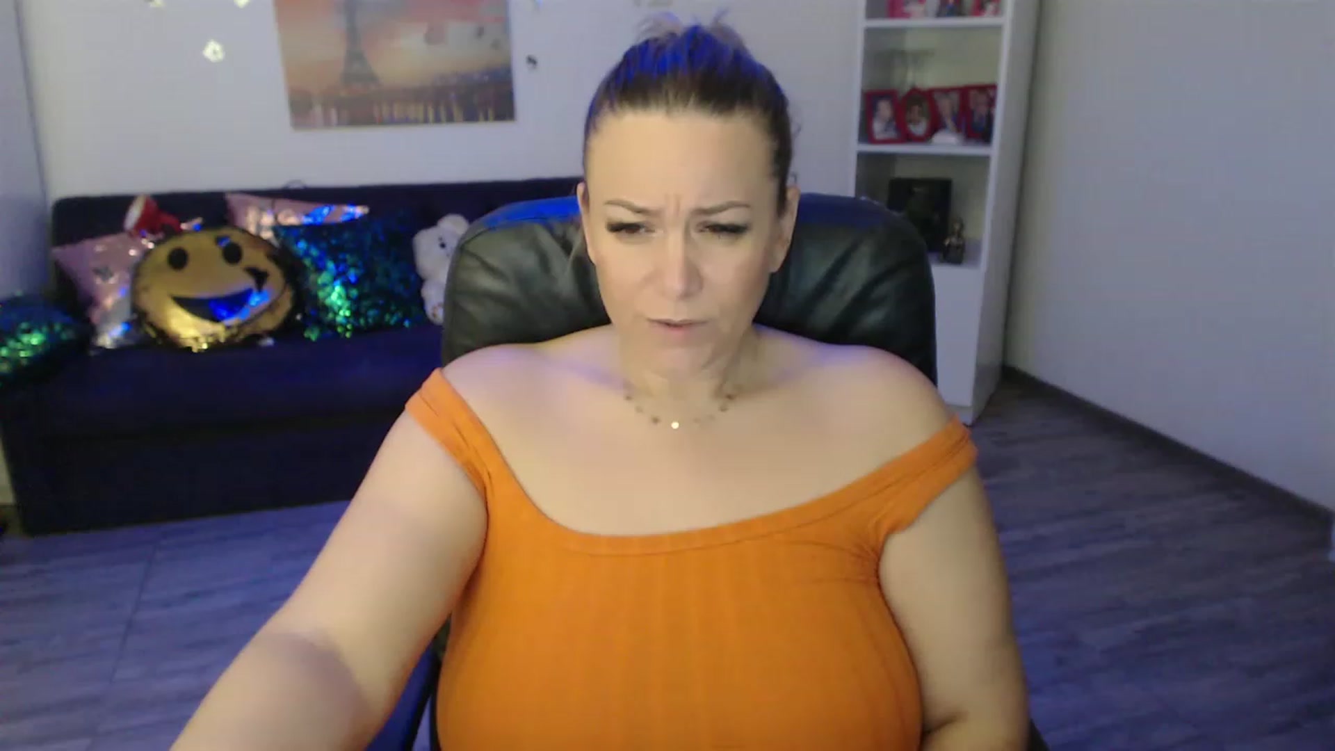 Gallery image thumbnail from A_baby_Boo's myfreecams stream on, 01/28/2023, 02:11 image 15 of 20