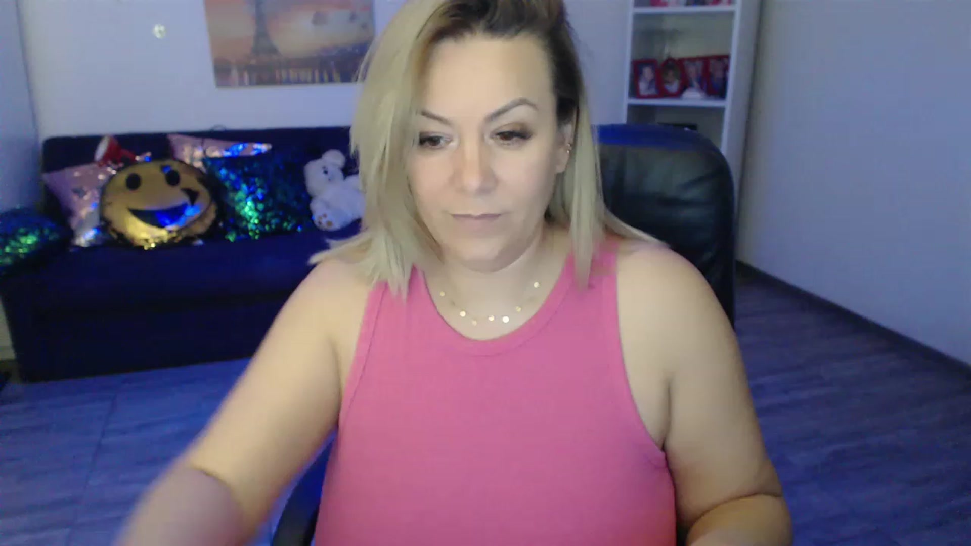 Gallery image thumbnail from A_baby_Boo's myfreecams stream on, 01/29/2023, 22:22 image 17 of 20