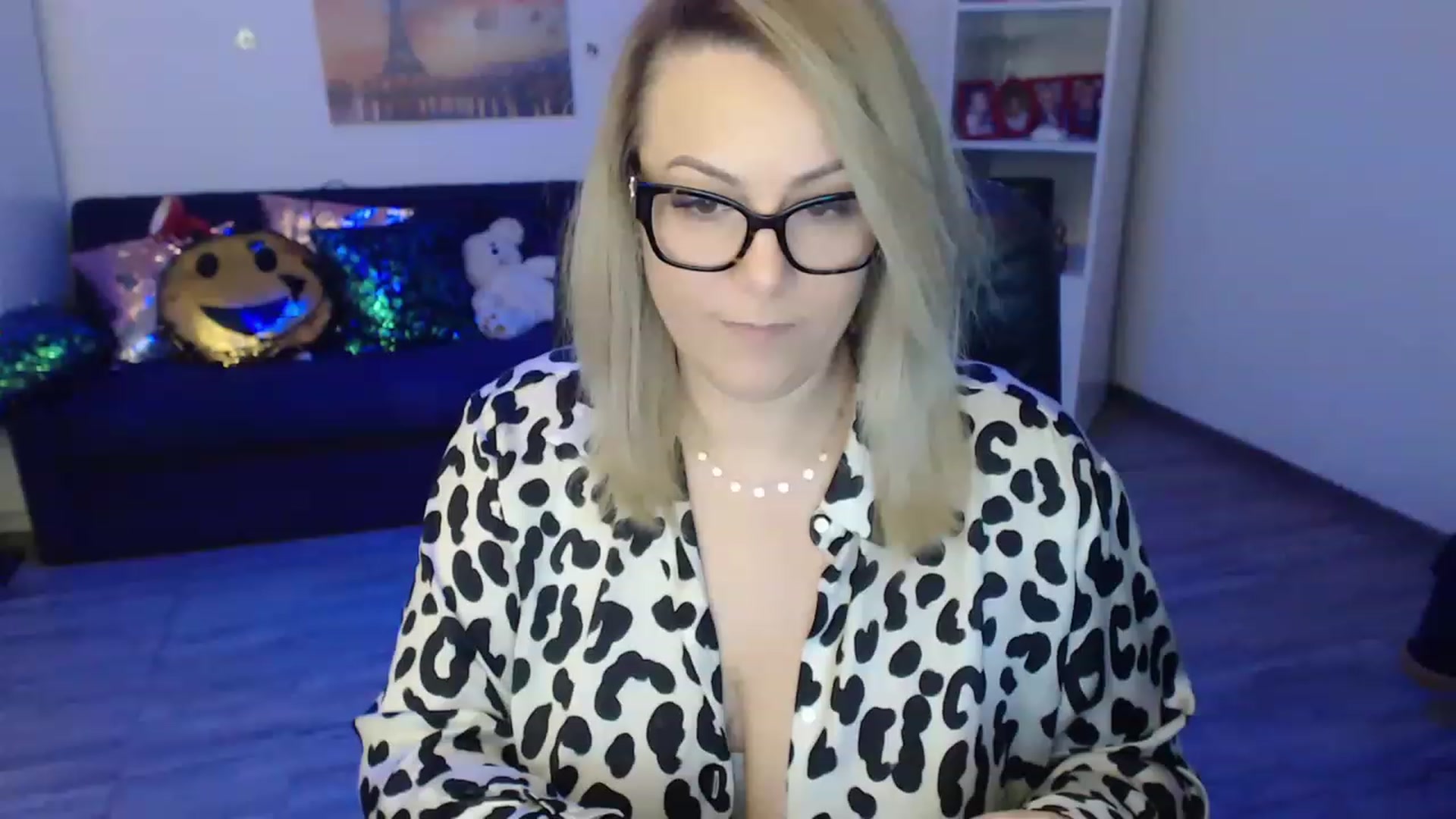 Gallery image thumbnail from A_baby_Boo's myfreecams stream on, 02/06/2023, 13:48 image 18 of 20