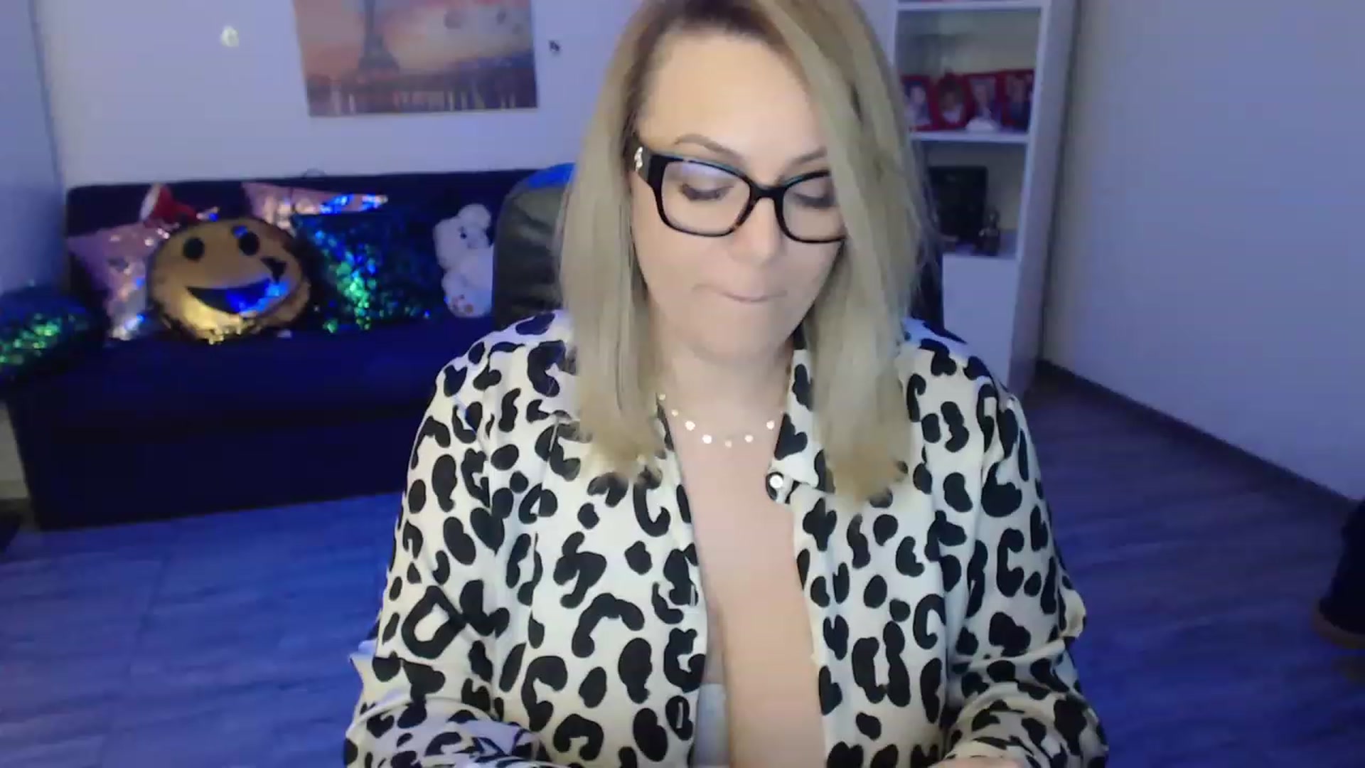 Gallery image thumbnail from A_baby_Boo's myfreecams stream on, 02/06/2023, 13:48 image 19 of 20
