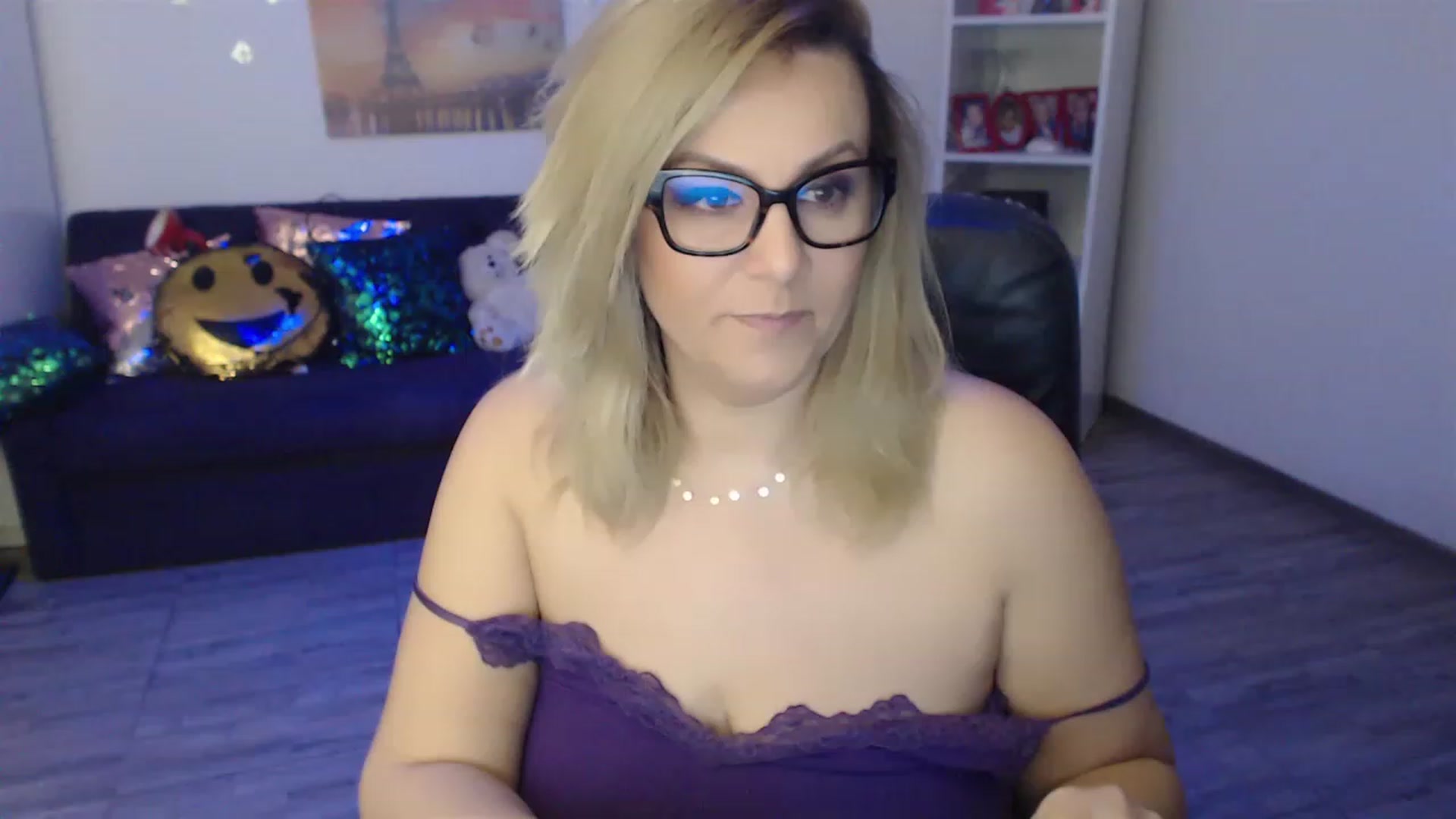 Gallery image thumbnail from A_baby_Boo's myfreecams stream on, 02/07/2023, 19:54 image 20 of 20