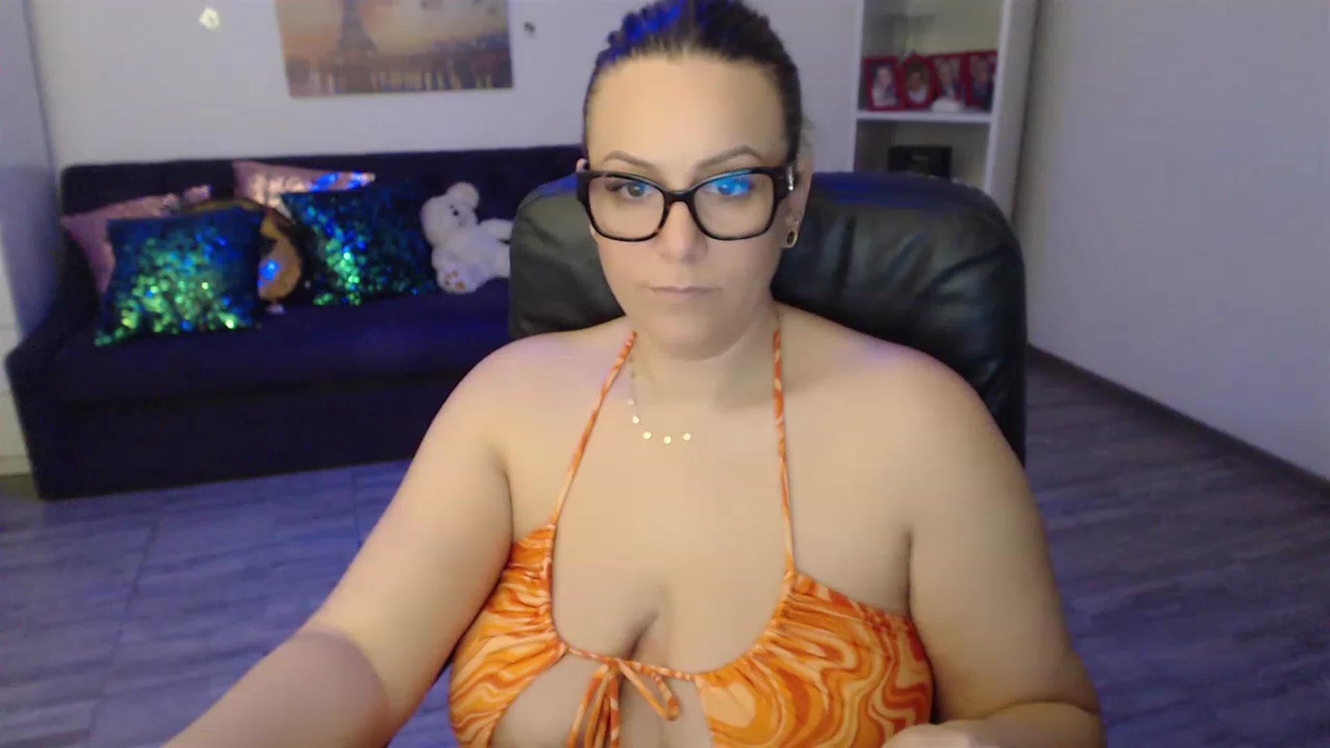 Gallery image thumbnail from A_baby_Boo's myfreecams stream on, 02/09/2023, 15:35 image 20 of 20