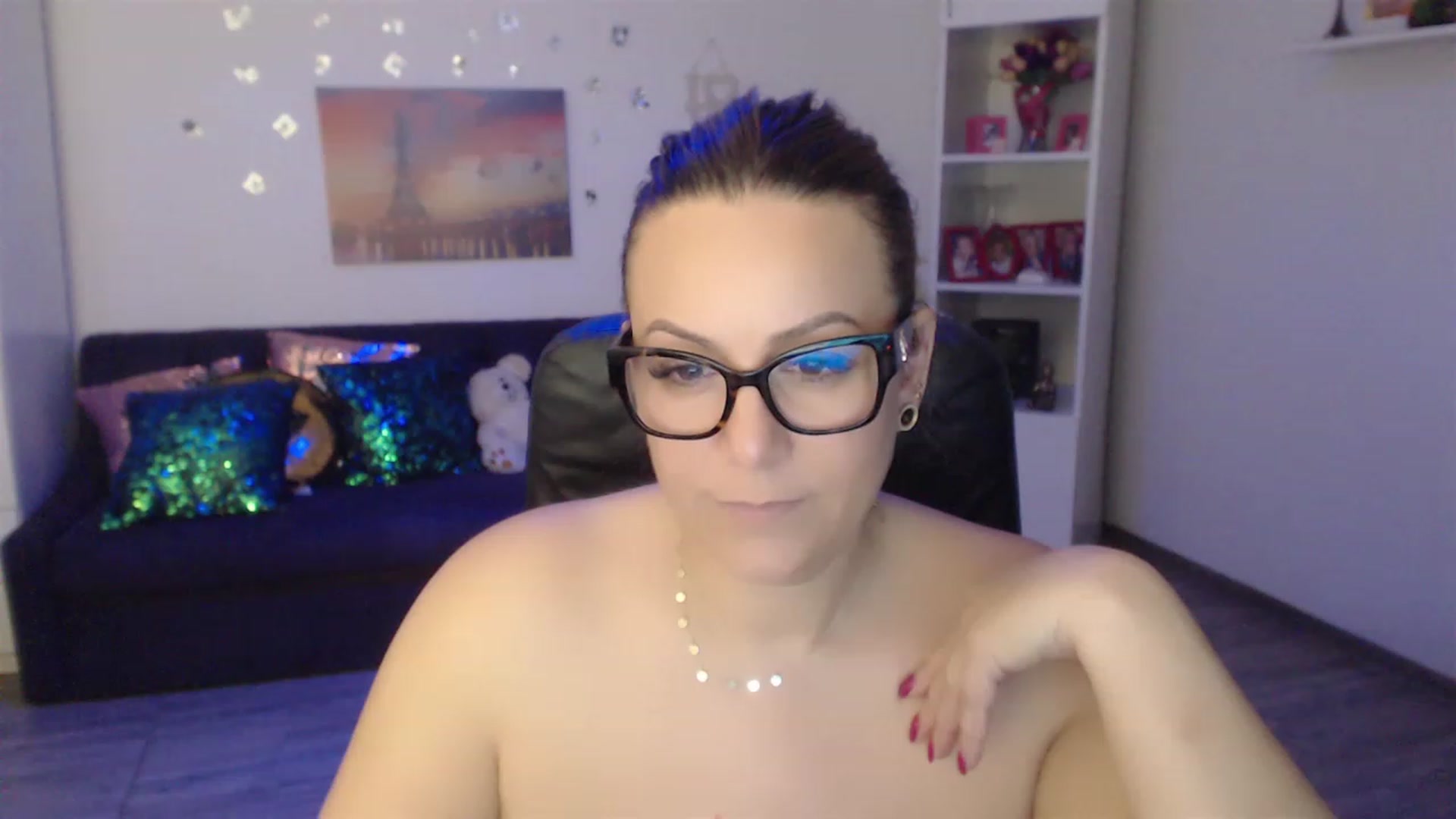 Gallery image thumbnail from A_baby_Boo's myfreecams stream on, 02/09/2023, 16:49 image 9 of 20