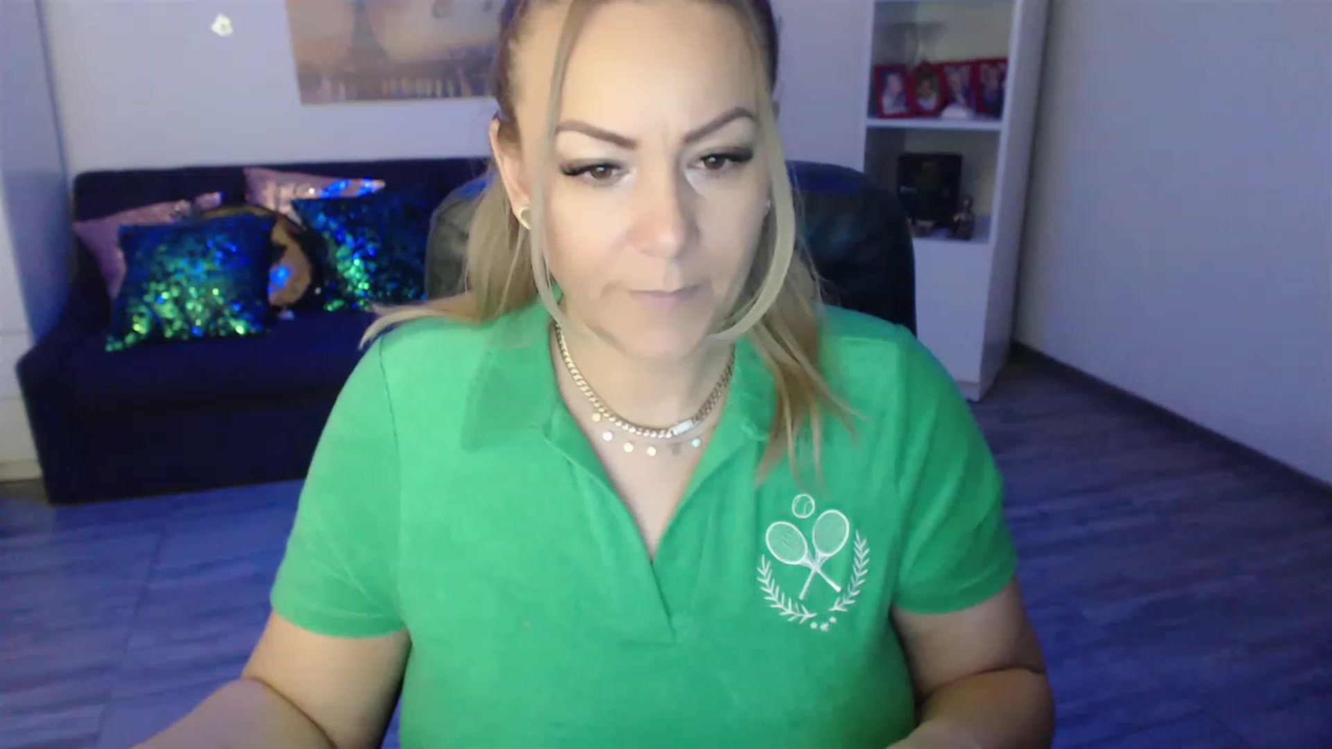 Gallery image thumbnail from A_baby_Boo's myfreecams stream on, 02/13/2023, 15:57 image 14 of 20