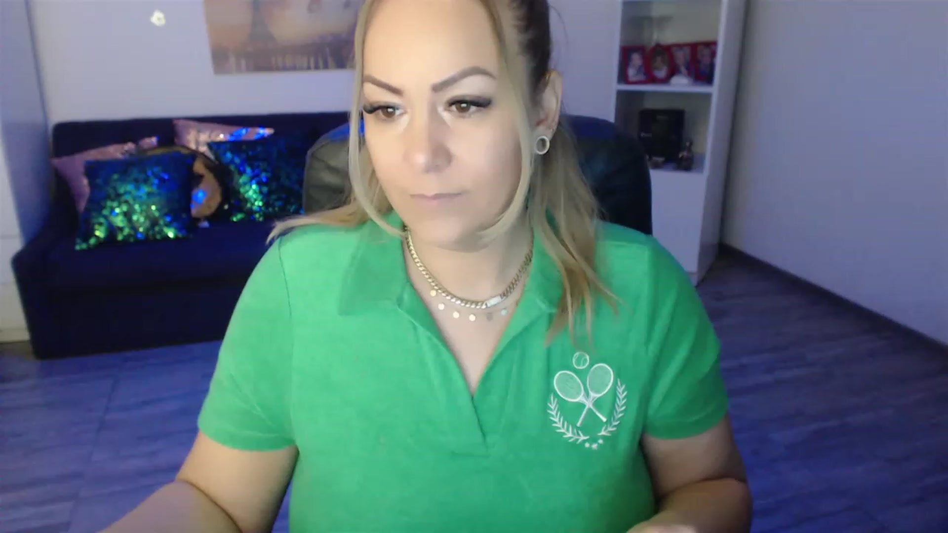 Gallery image thumbnail from A_baby_Boo's myfreecams stream on, 02/13/2023, 15:57 image 16 of 20